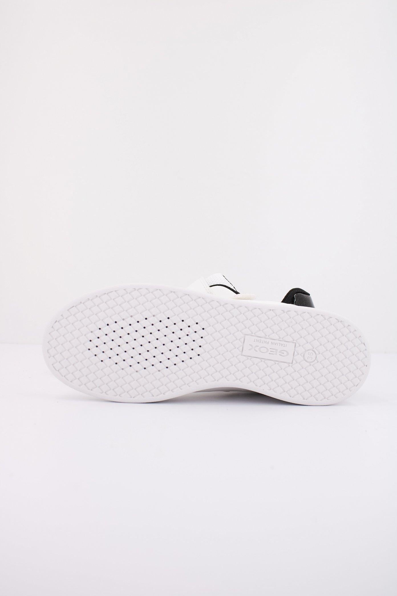 GEOX J ECLYPER en color BLANCO  (5)