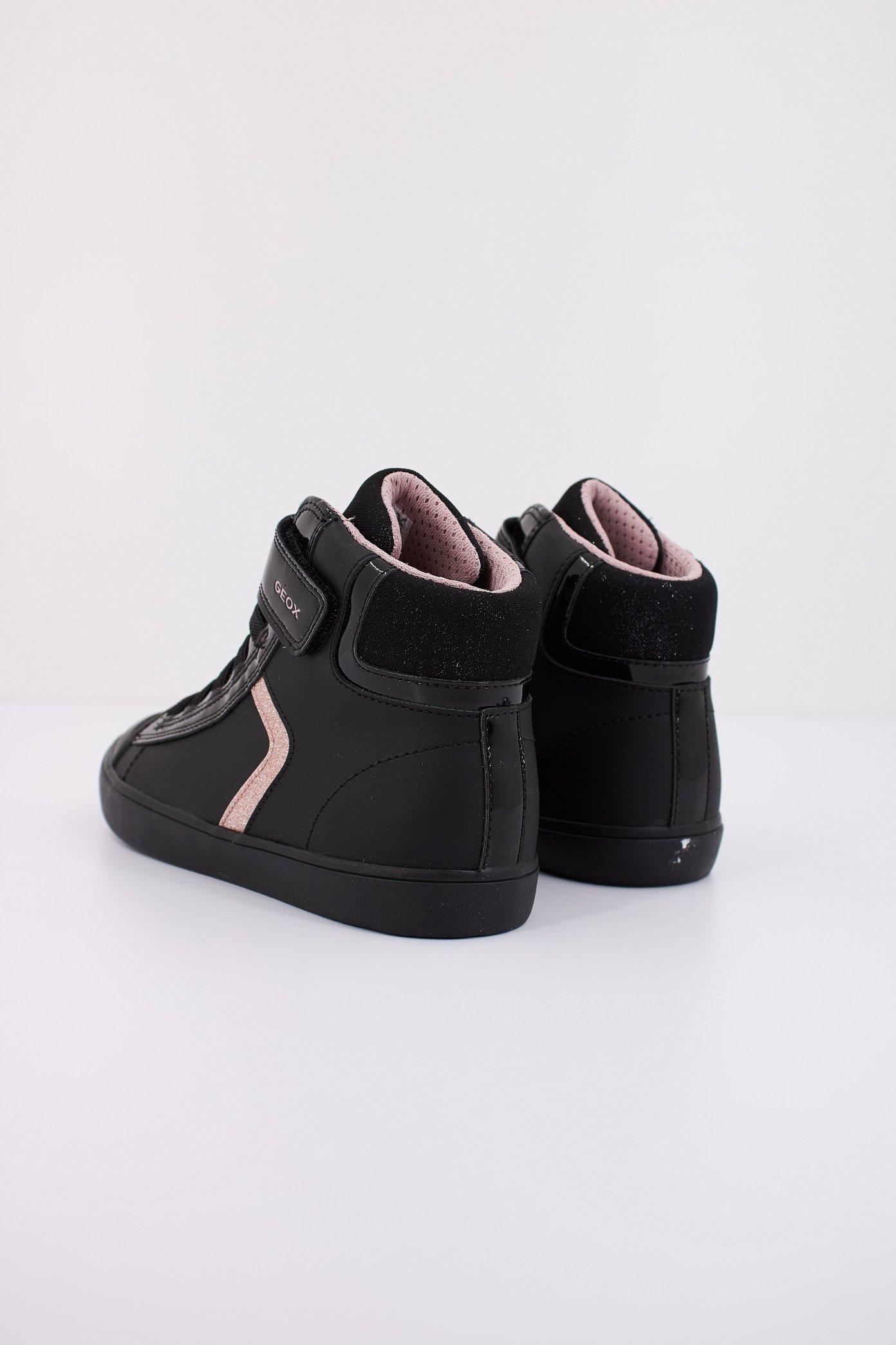 GEOX J GISLI en color NEGRO  (4)
