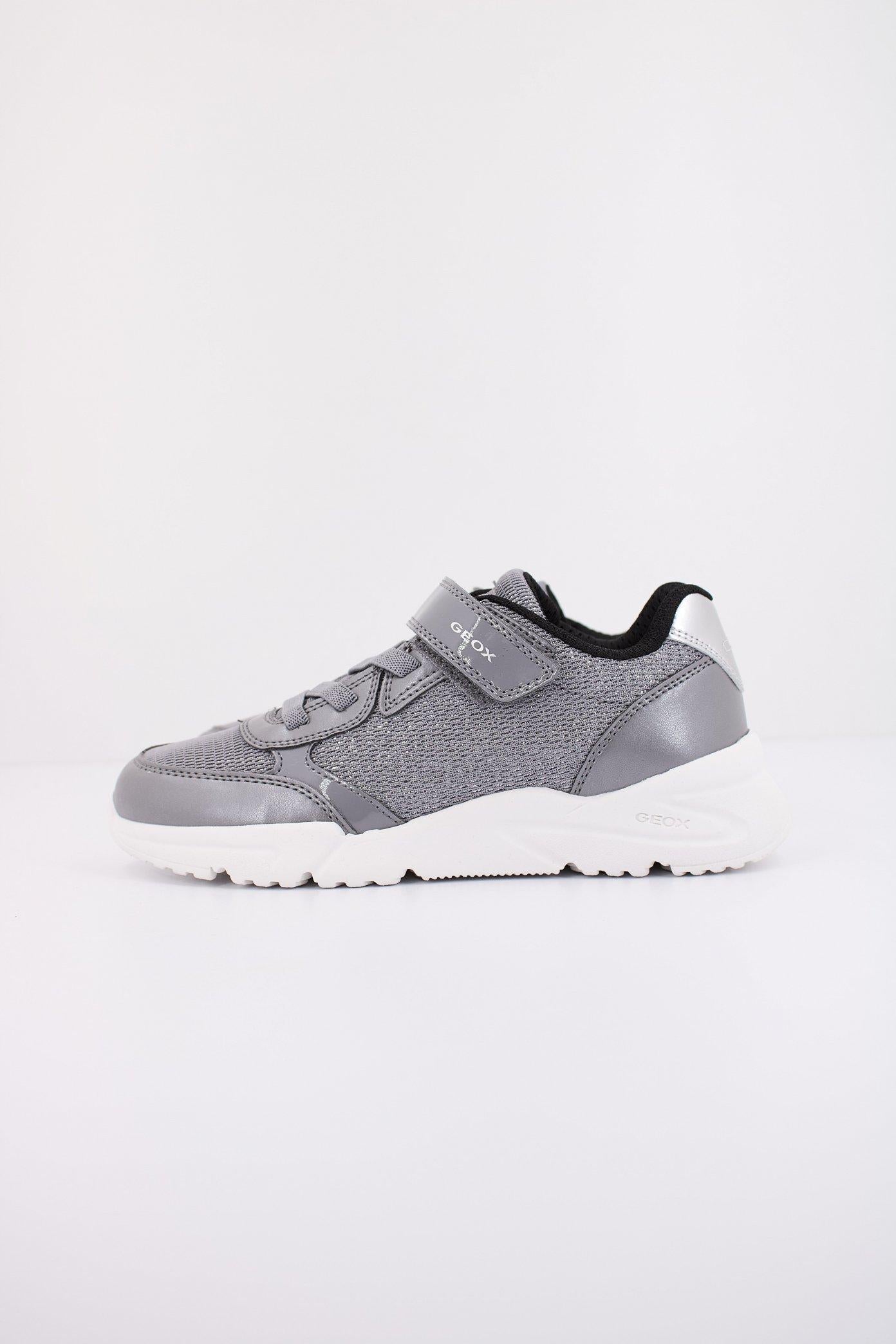 GEOX J LOFTUS en color GRIS  (2)