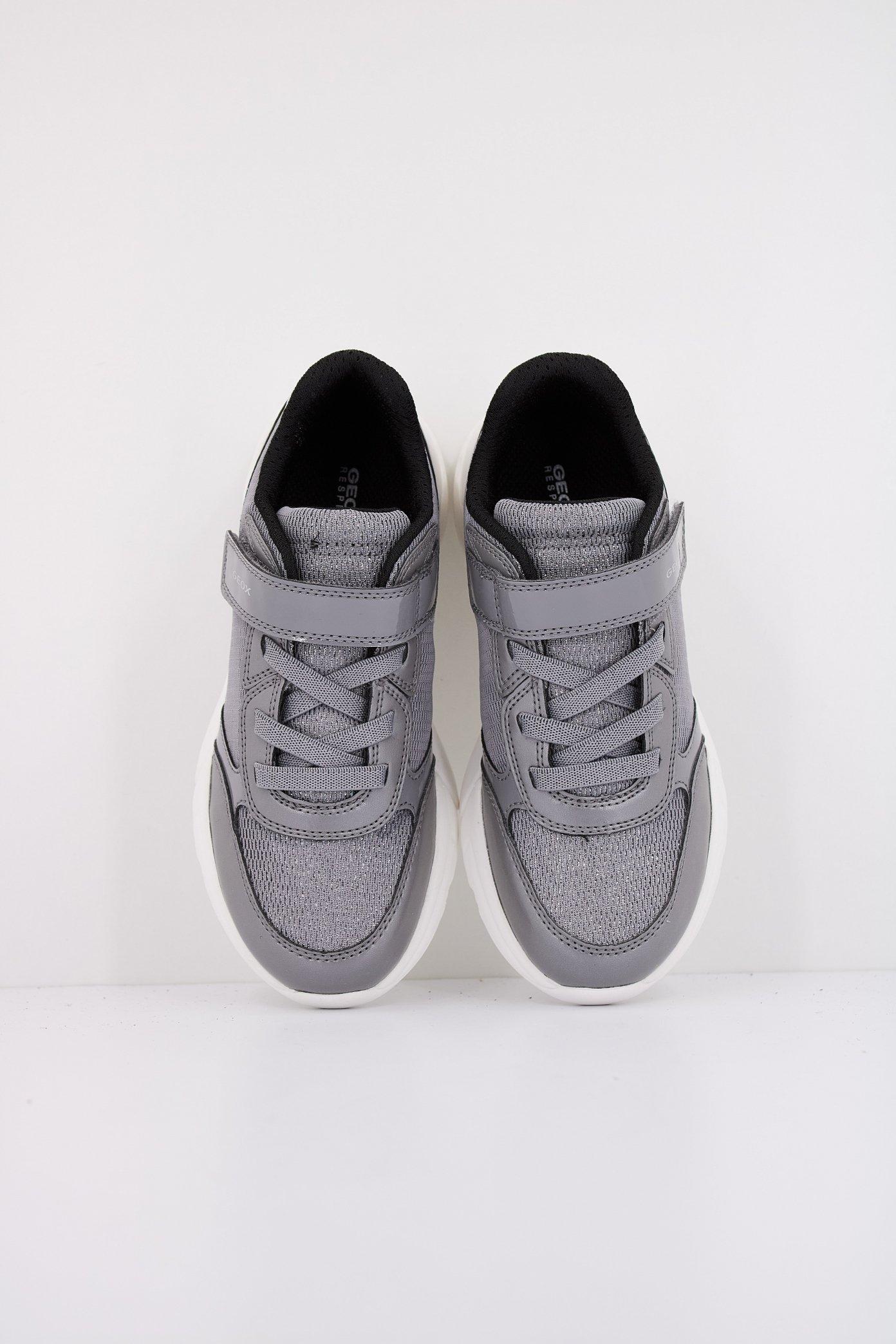 GEOX J LOFTUS en color GRIS  (4)