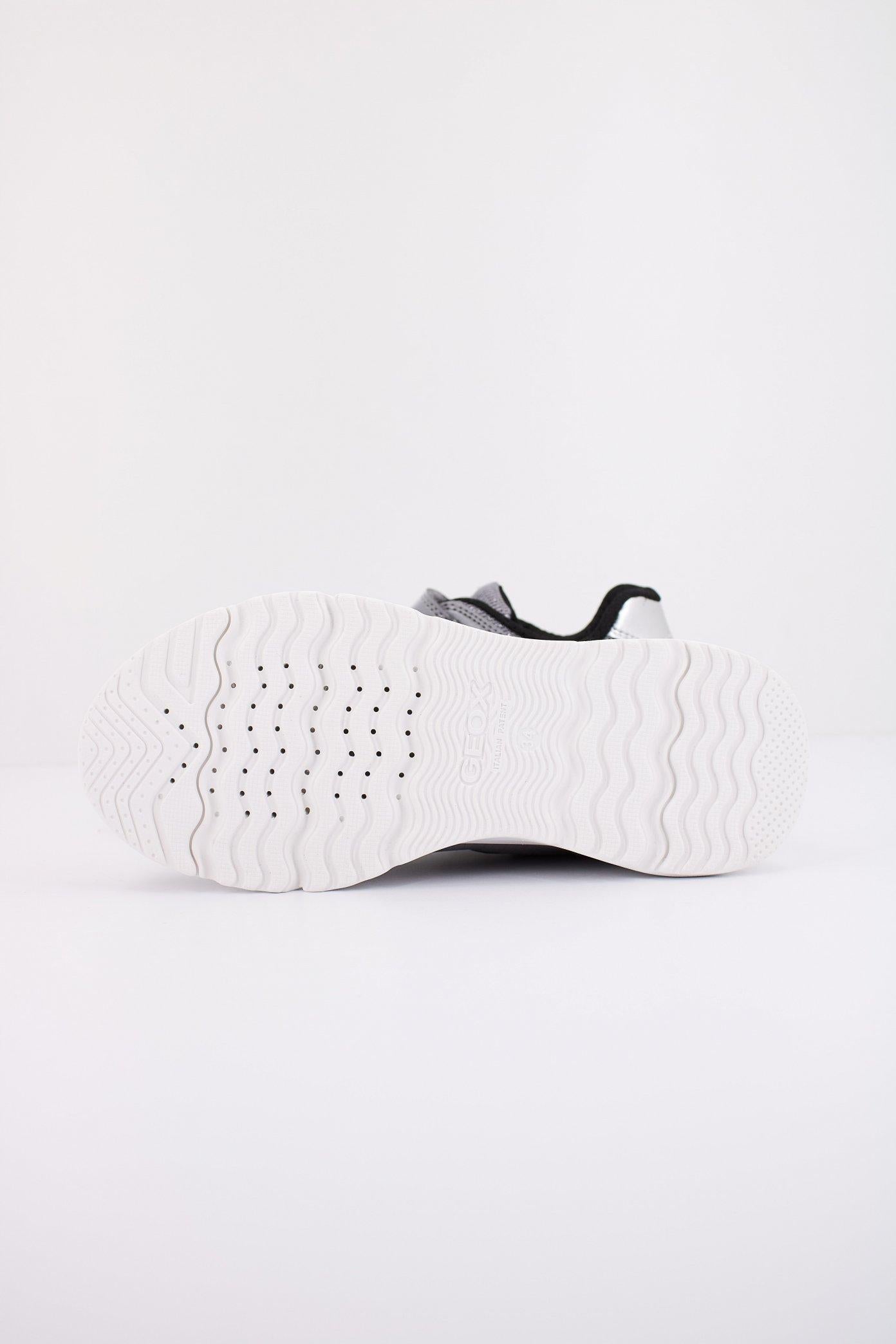 GEOX J LOFTUS en color GRIS  (6)