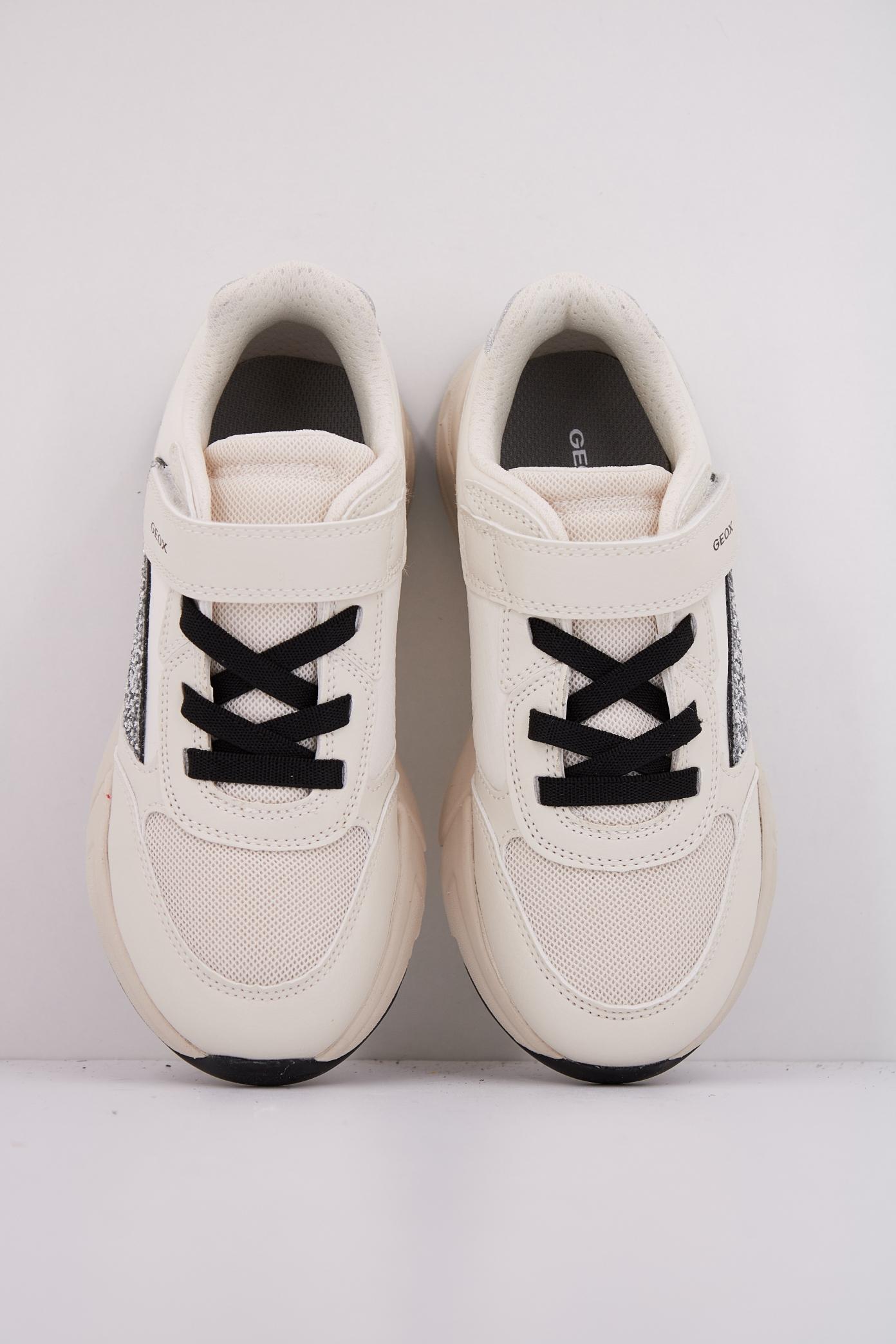 GEOX J LOFTUS en color BEIS  (3)