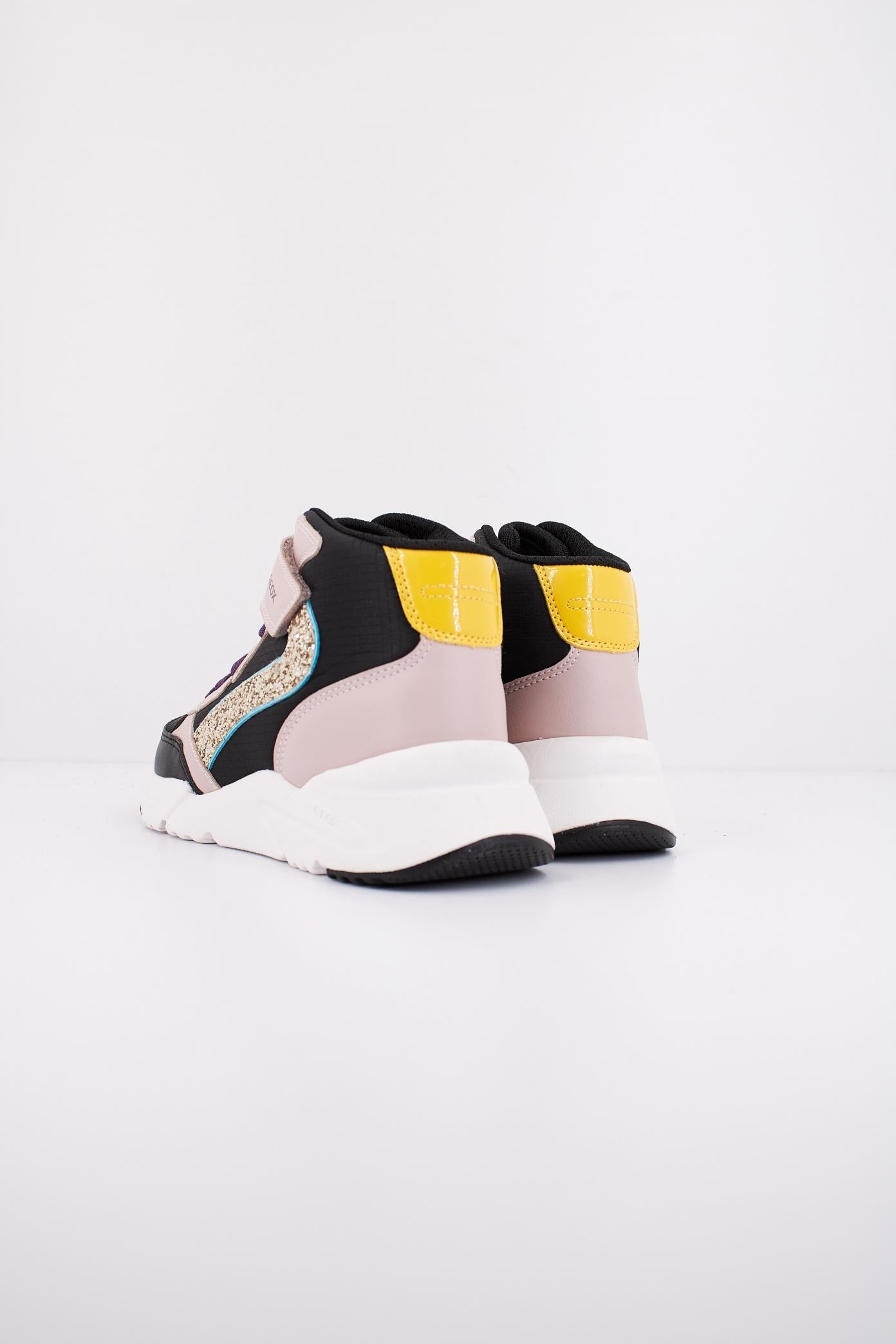 GEOX J LOFTUS en color NEGRO  (4)