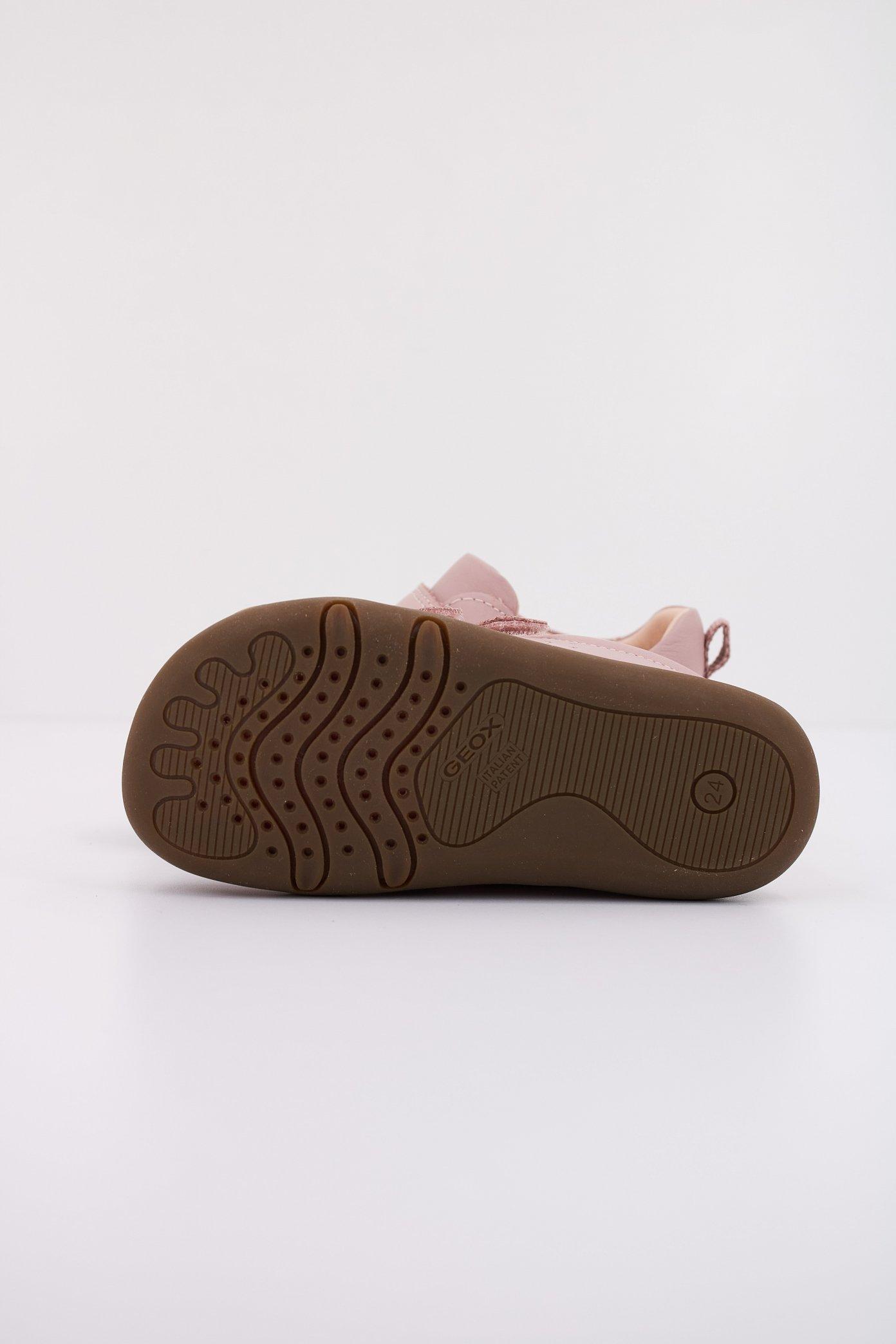 GEOX B STEPPIEUP GIRL en color ROSA  (5)