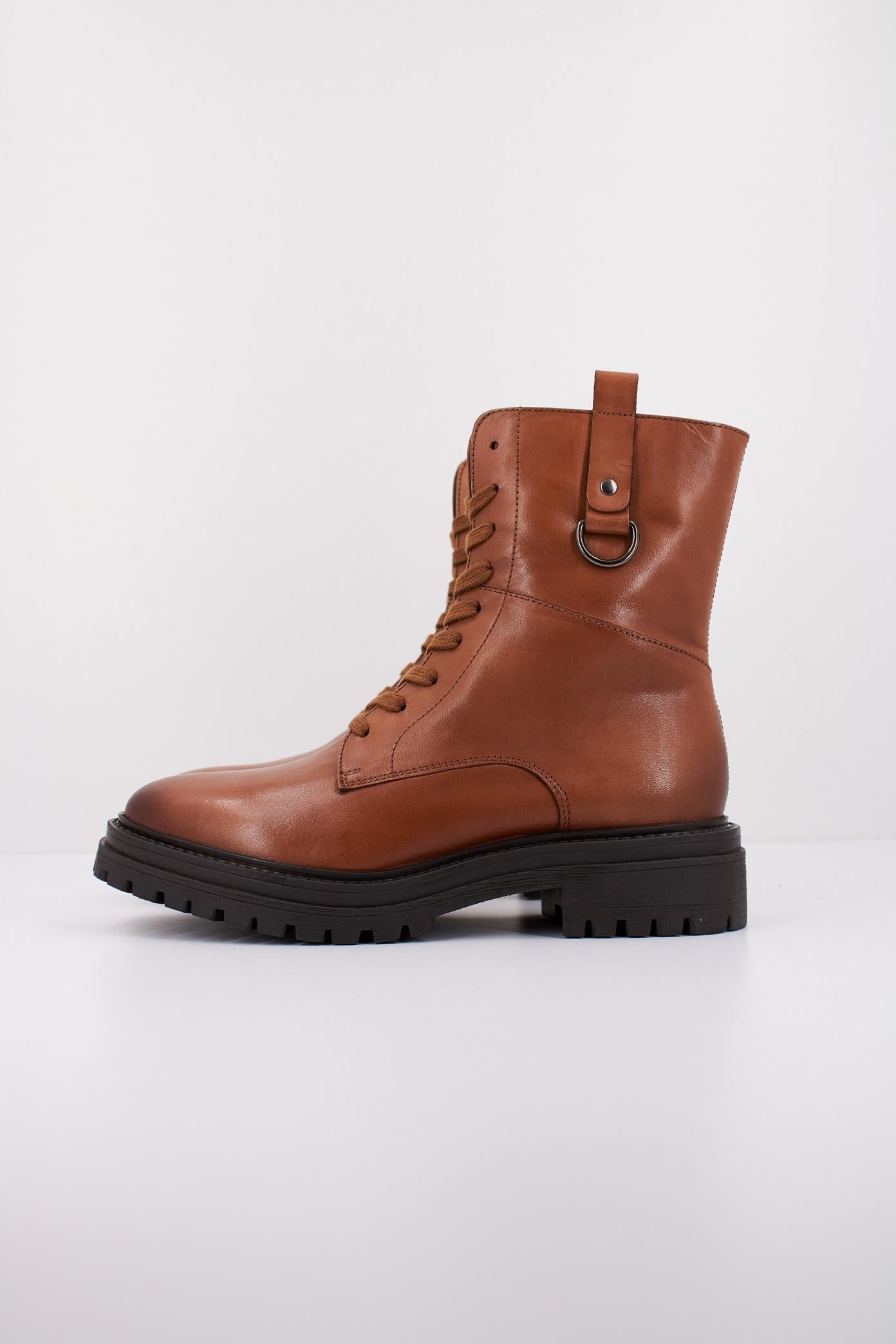 GEOX D IRIDEA en color MARRON  (1)