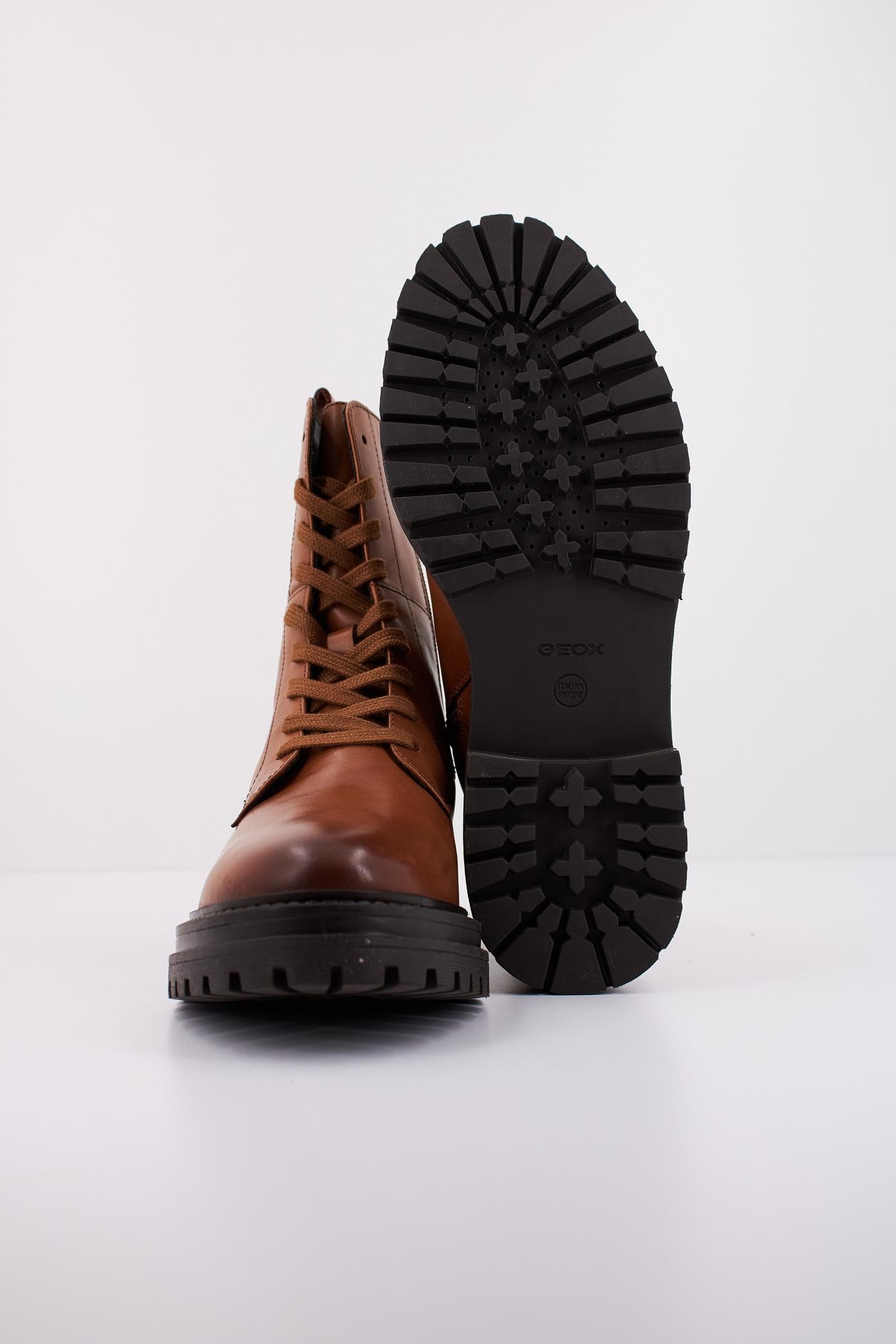 GEOX D IRIDEA en color MARRON  (5)