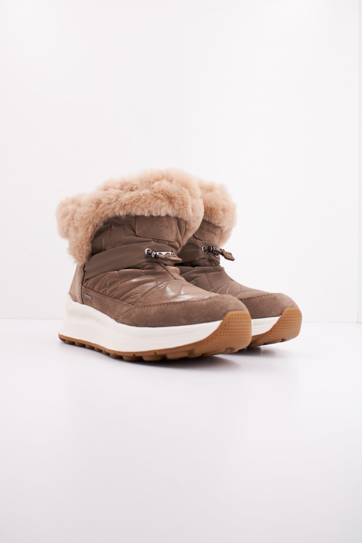 GEOX D SPHERICA en color MARRON  (2)