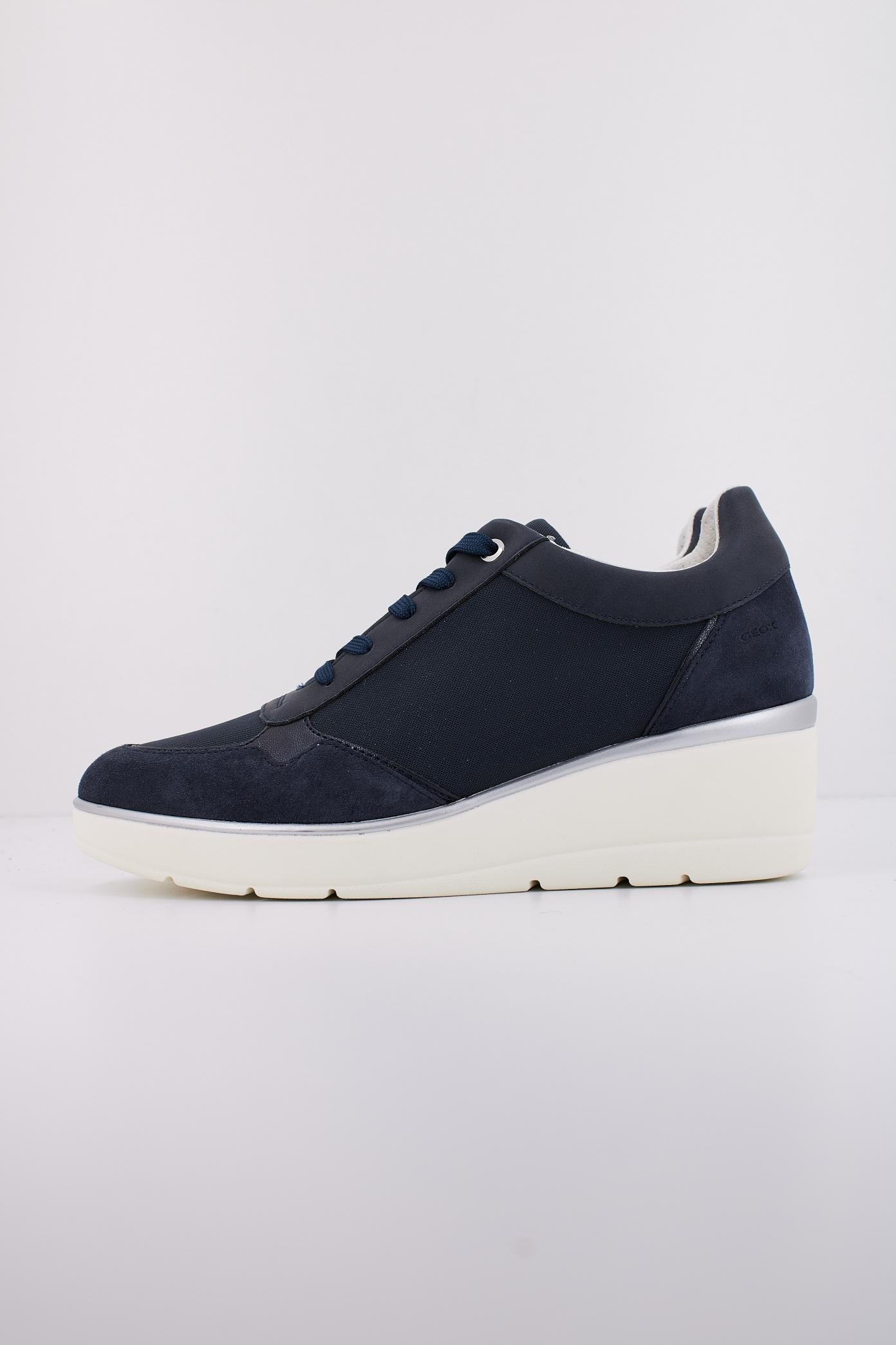 GEOX  D ILDE en color AZUL  (1)