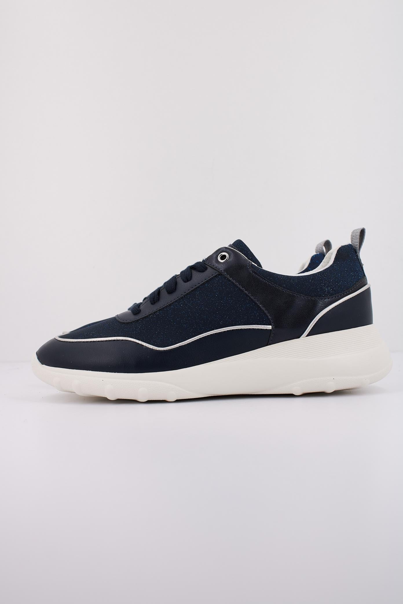 GEOX  D ALLENIEE en color AZUL  (1)