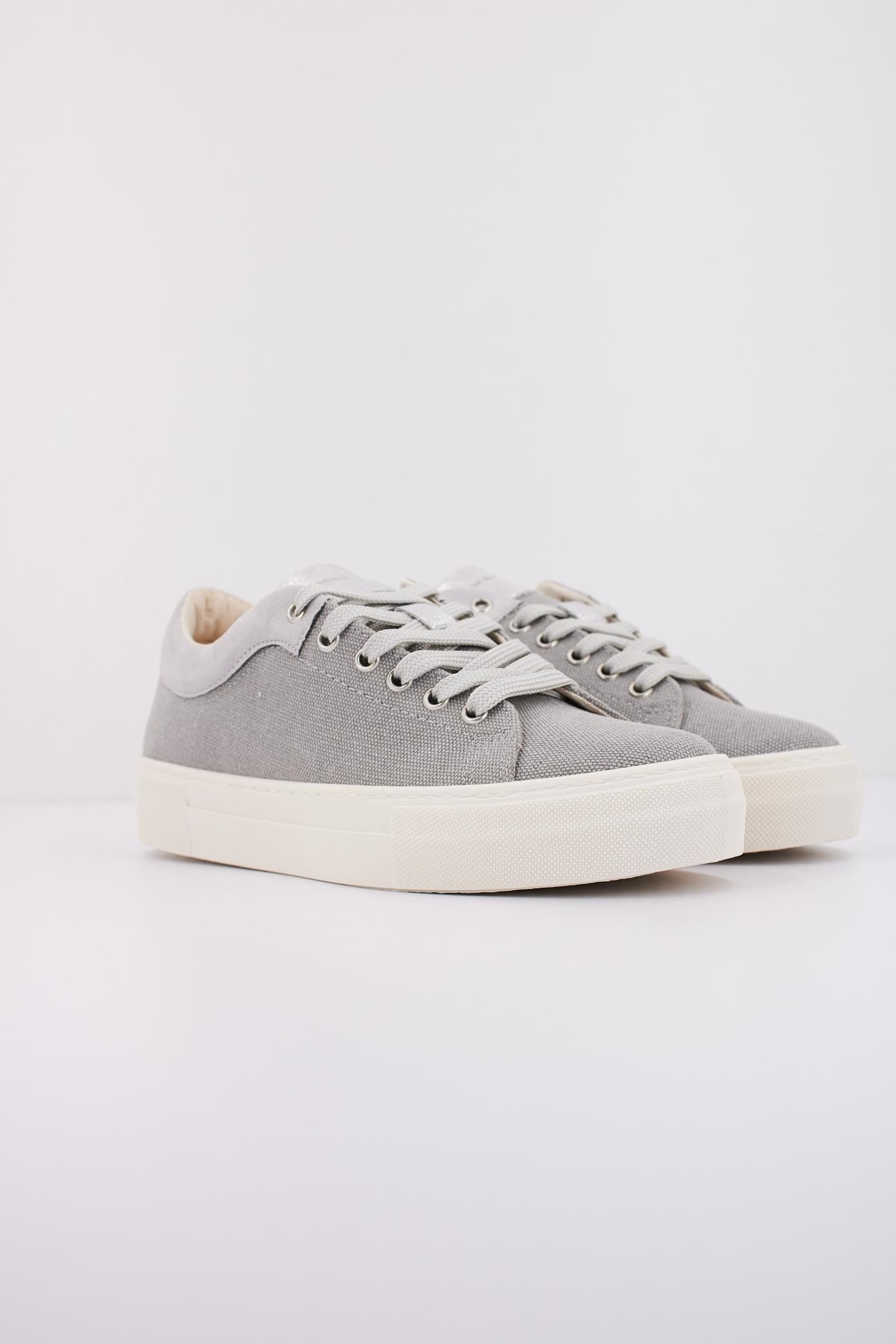 GEOX D CLAUDIN en color GRIS  (2)