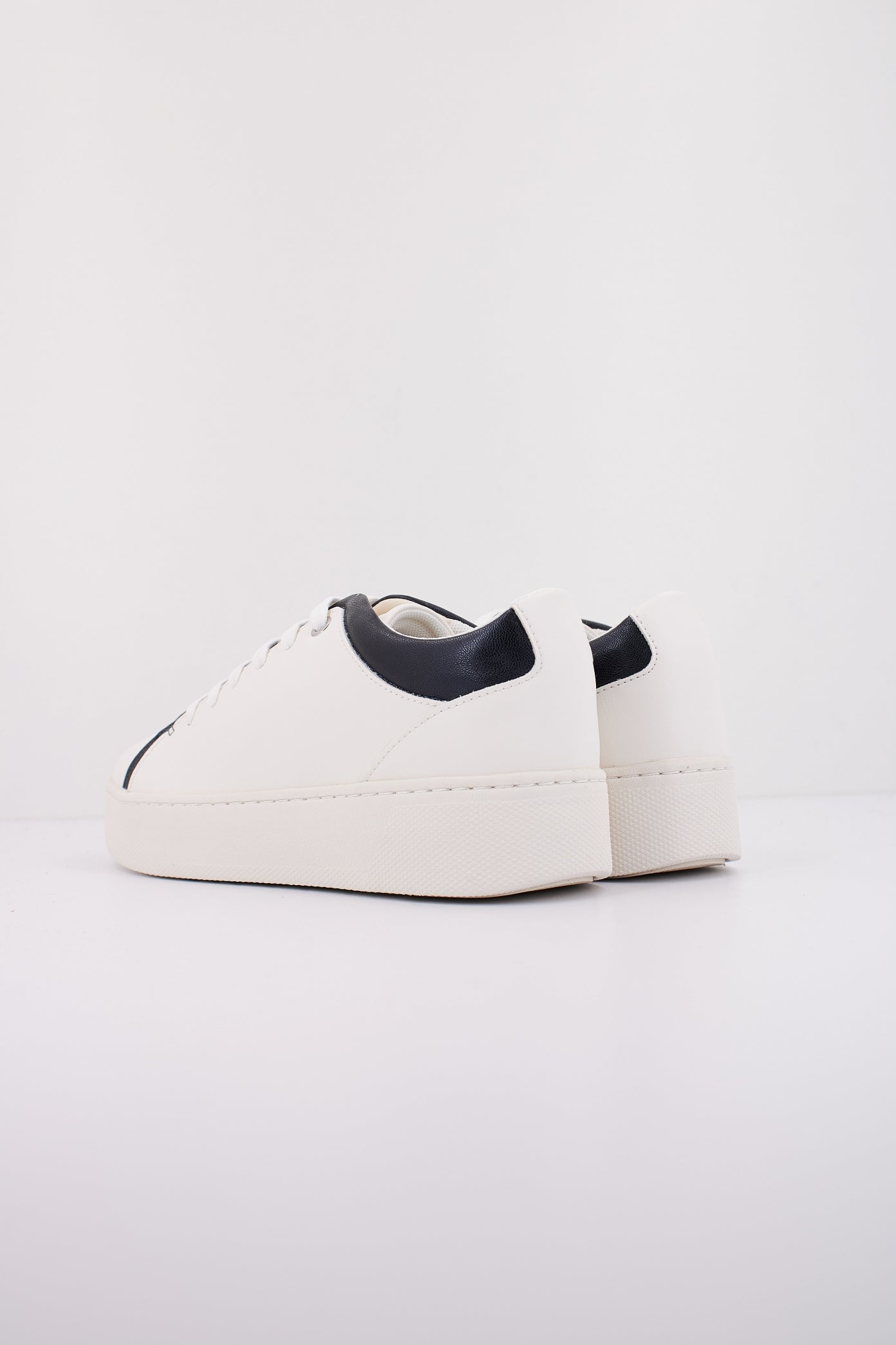 GEOX D SKYELY en color BLANCO  (4)