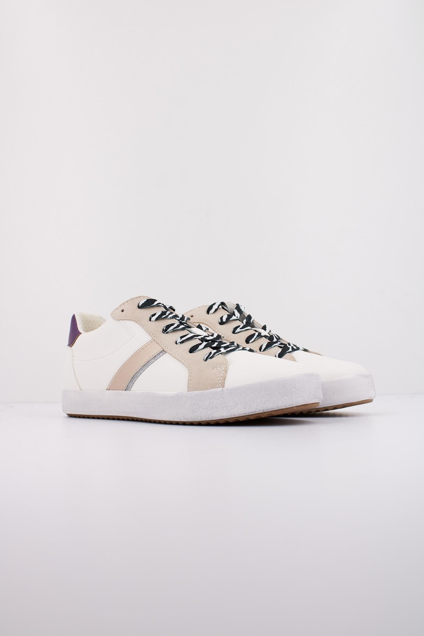 GEOX D BLOMIEE en color BLANCO  (2)