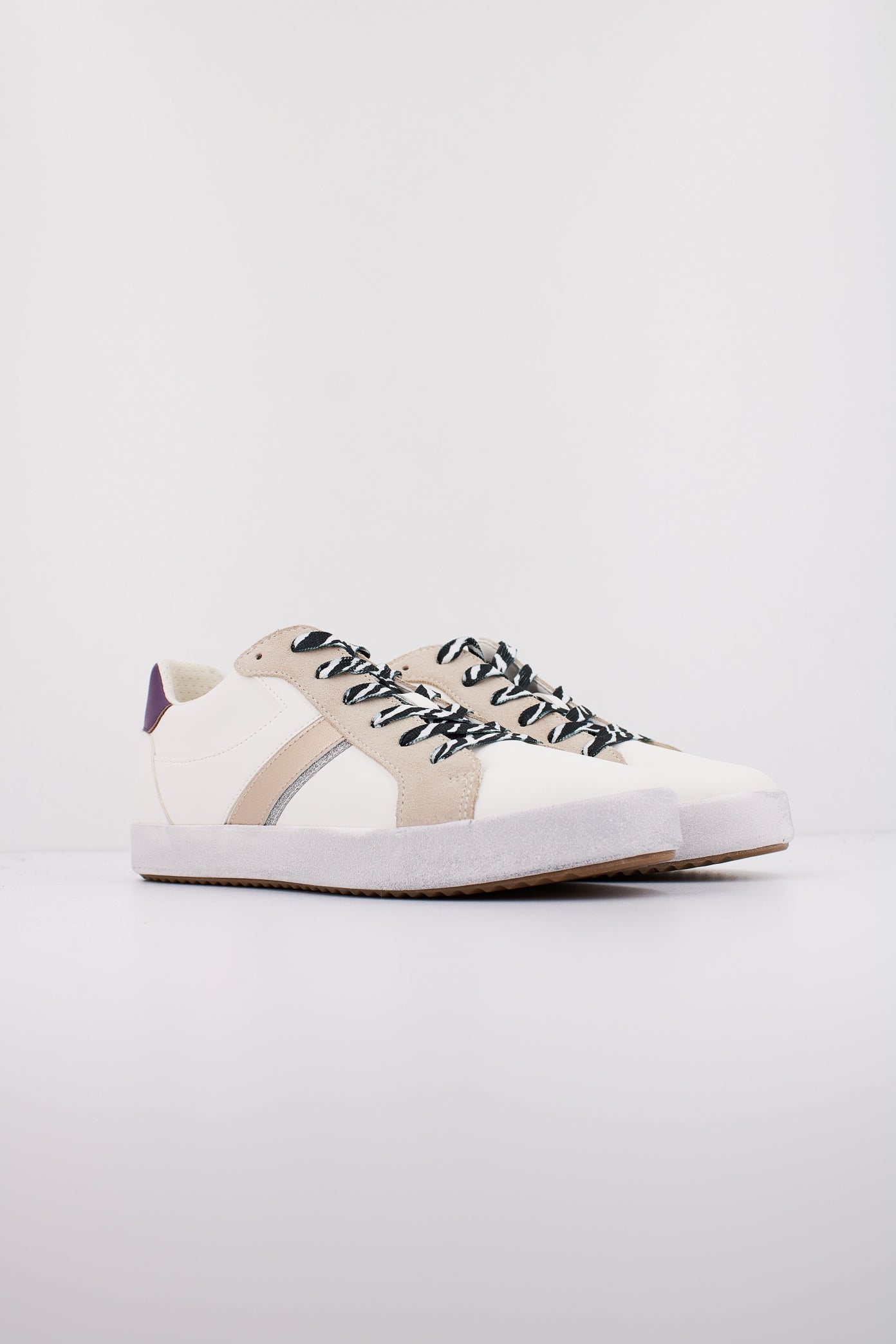 GEOX D BLOMIEE en color BLANCO  (2)