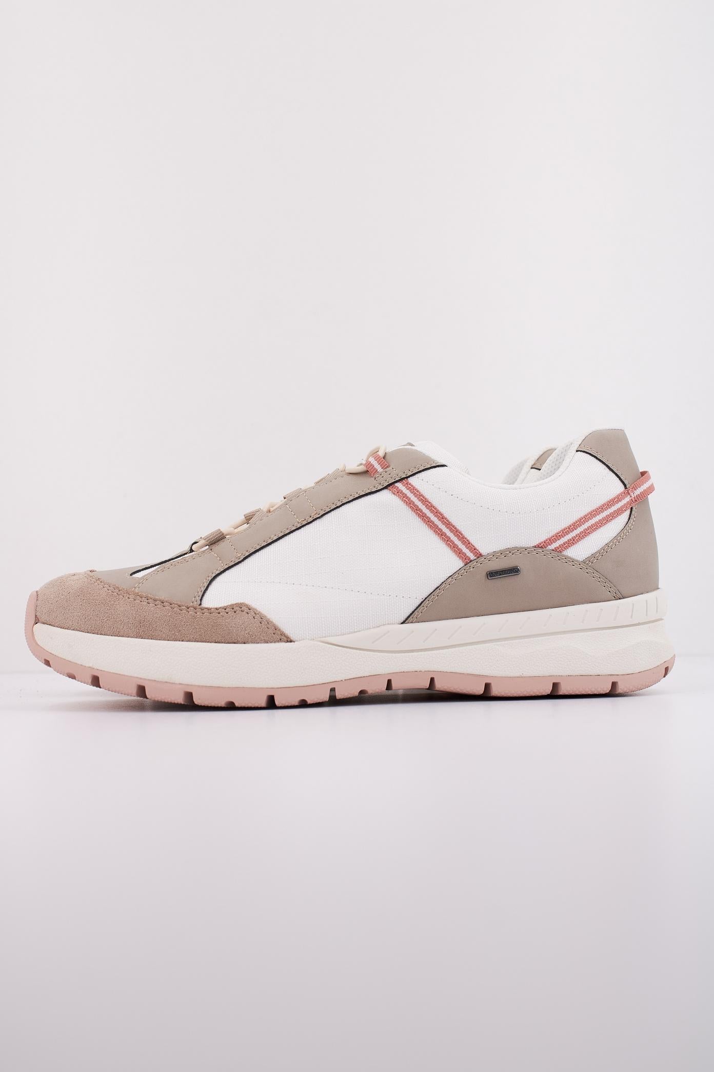 GEOX D BRAIES B ABX en color BLANCO  (1)