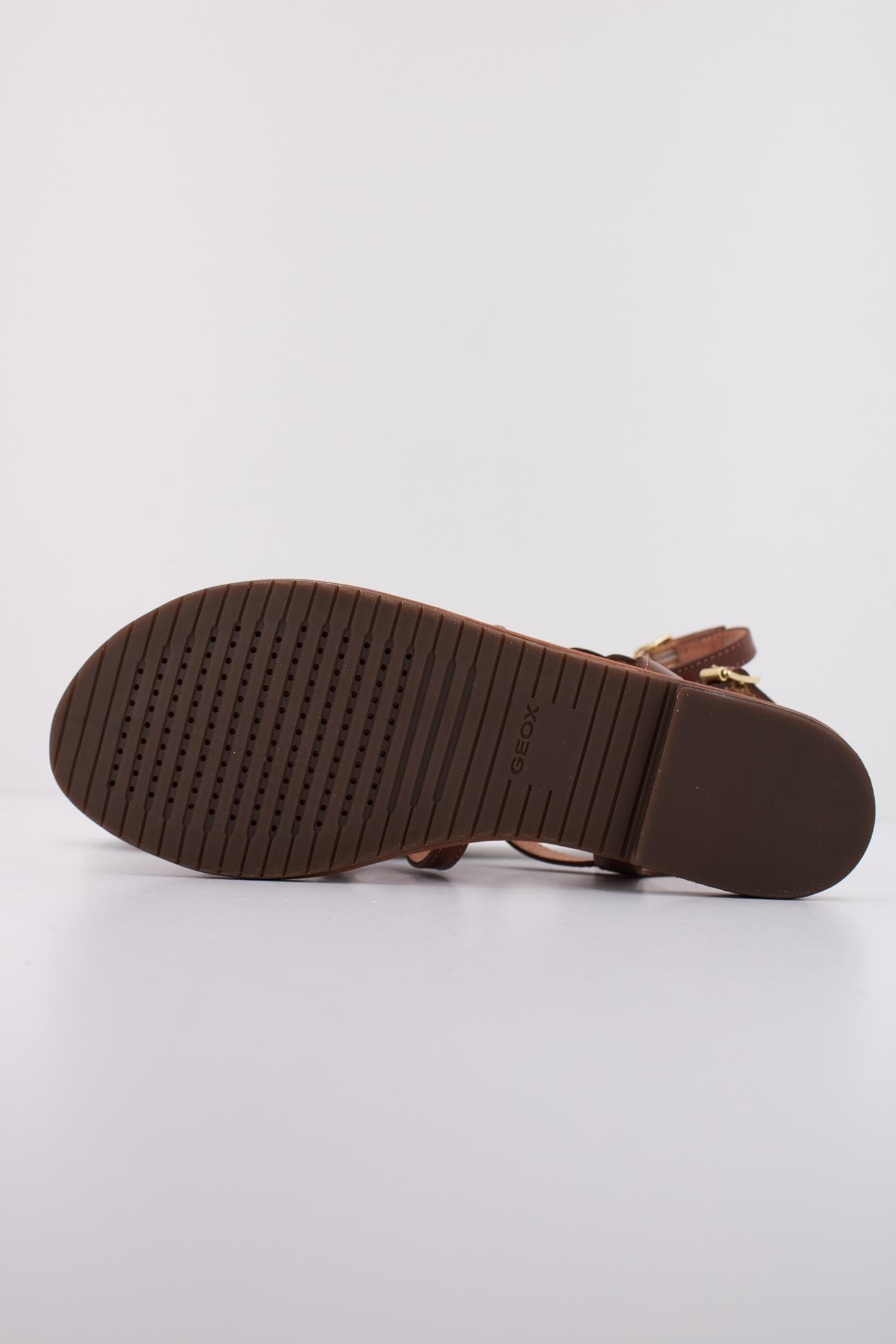 GEOX  D SOZY S en color MARRON  (5)