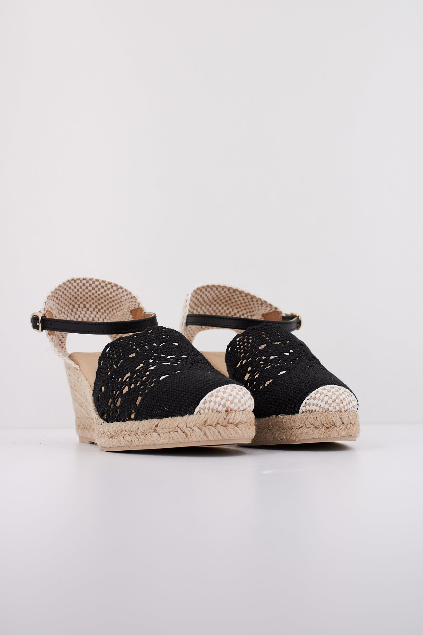 GEOX D GELSA LOW en color NEGRO  (2)