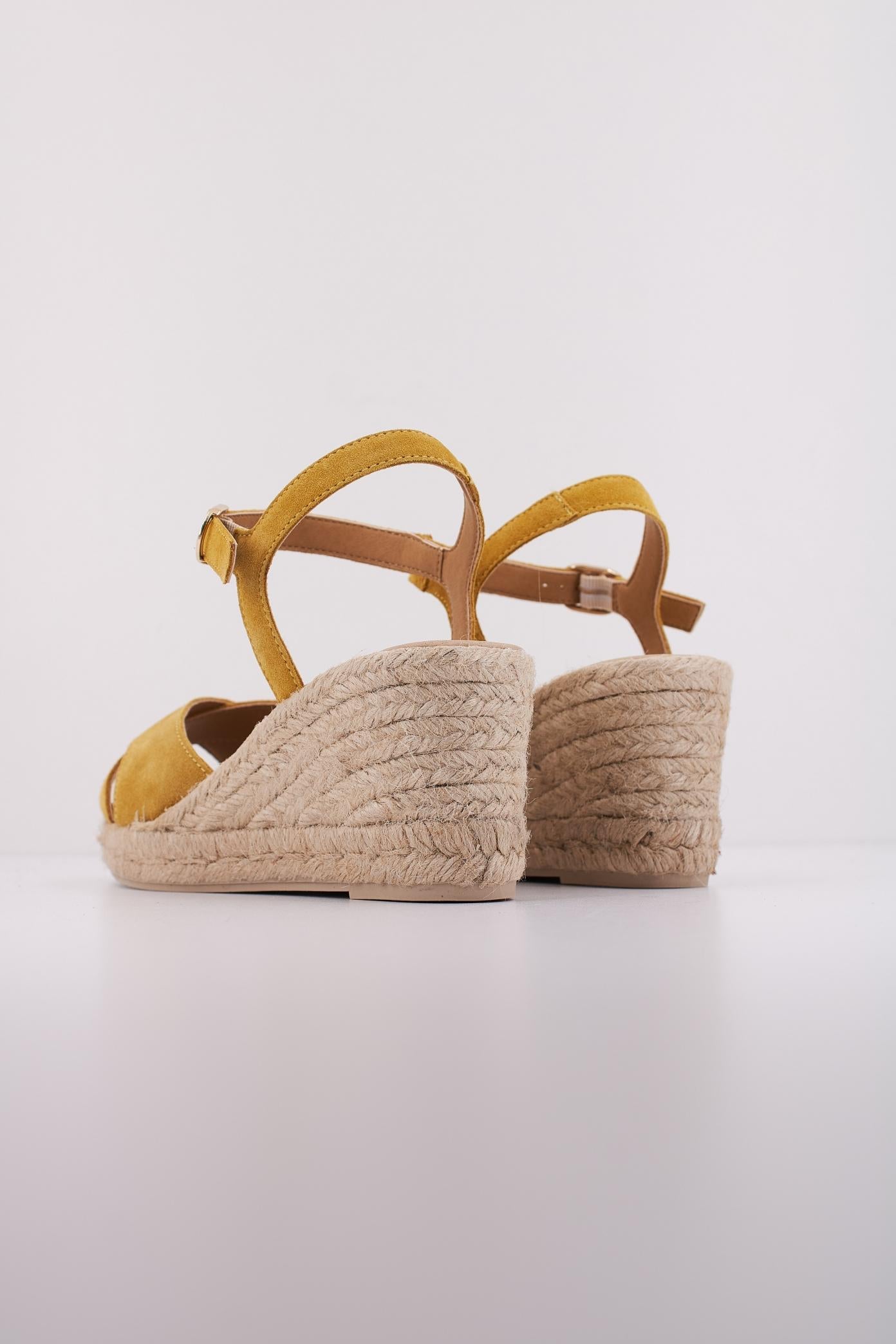 GEOX D GELSA LOW en color AMARILLO  (4)