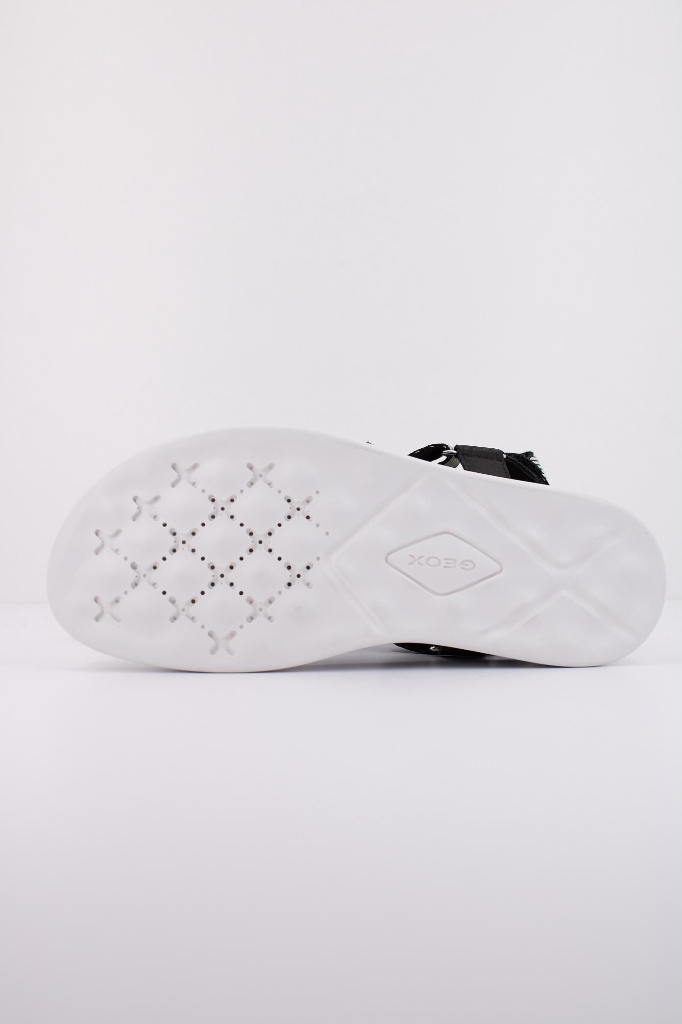 GEOX D XAND S en color NEGRO  (5)