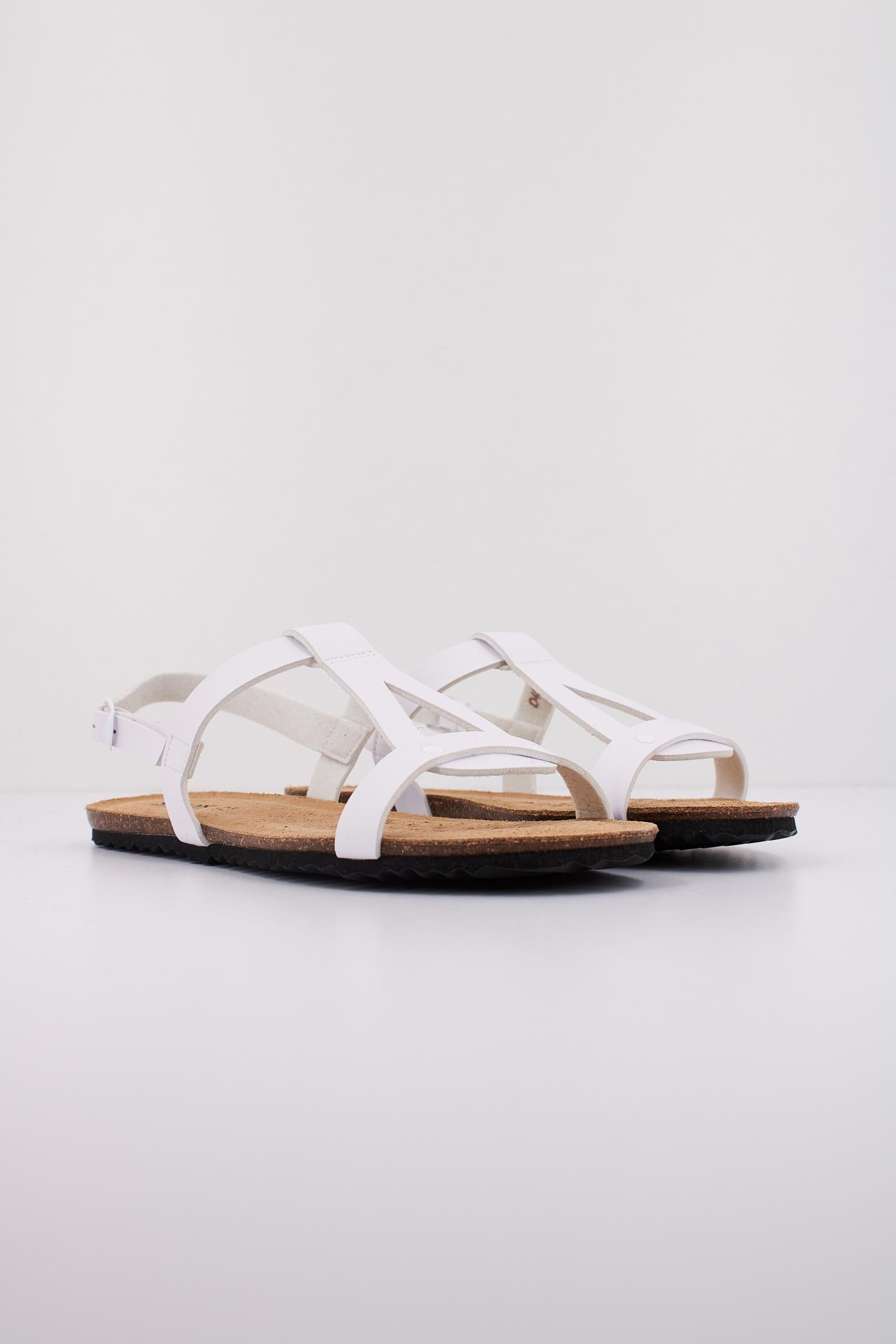 GEOX D BRIONIA LOW en color BLANCO  (2)
