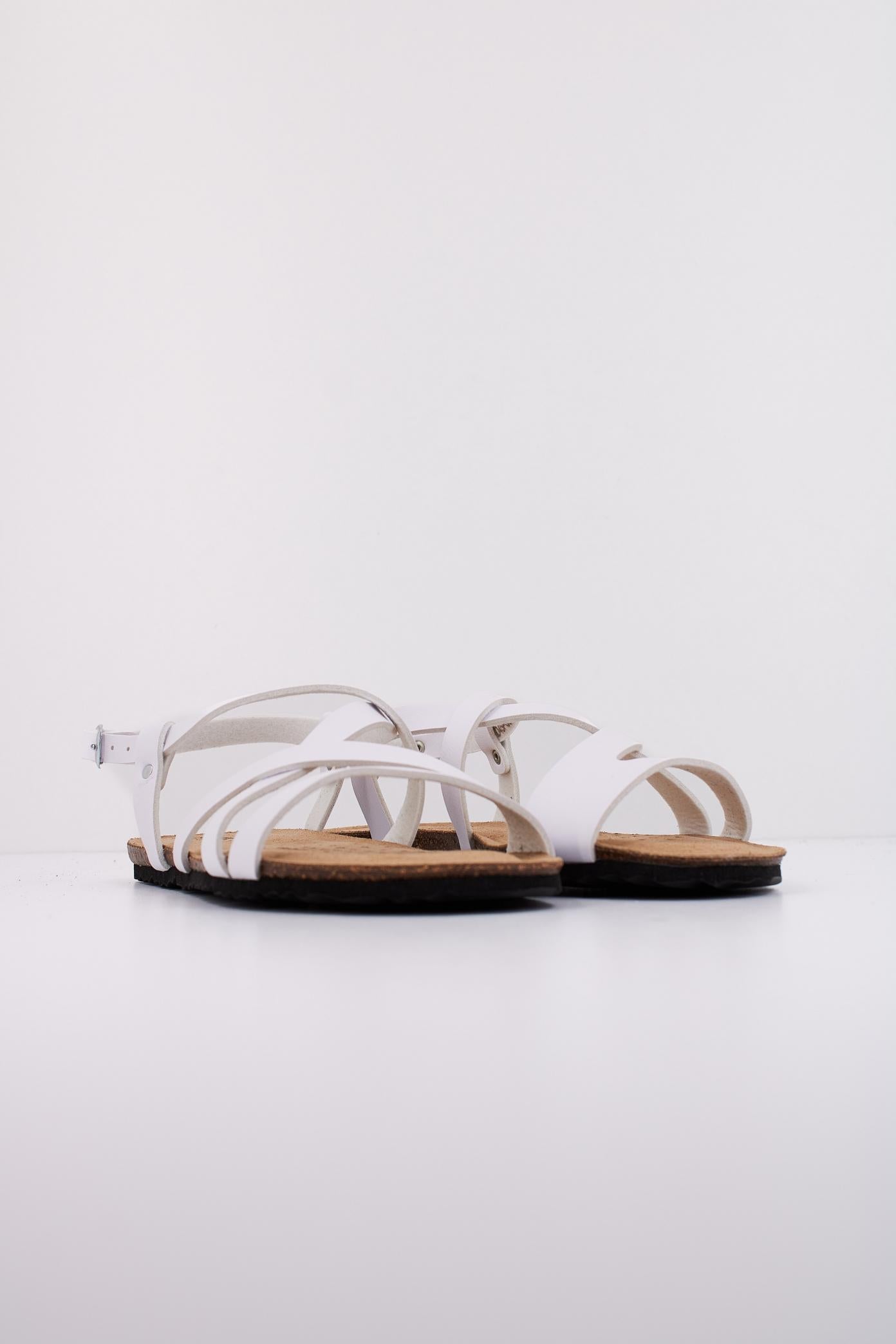 GEOX D BRIONIA LOW en color BLANCO  (2)