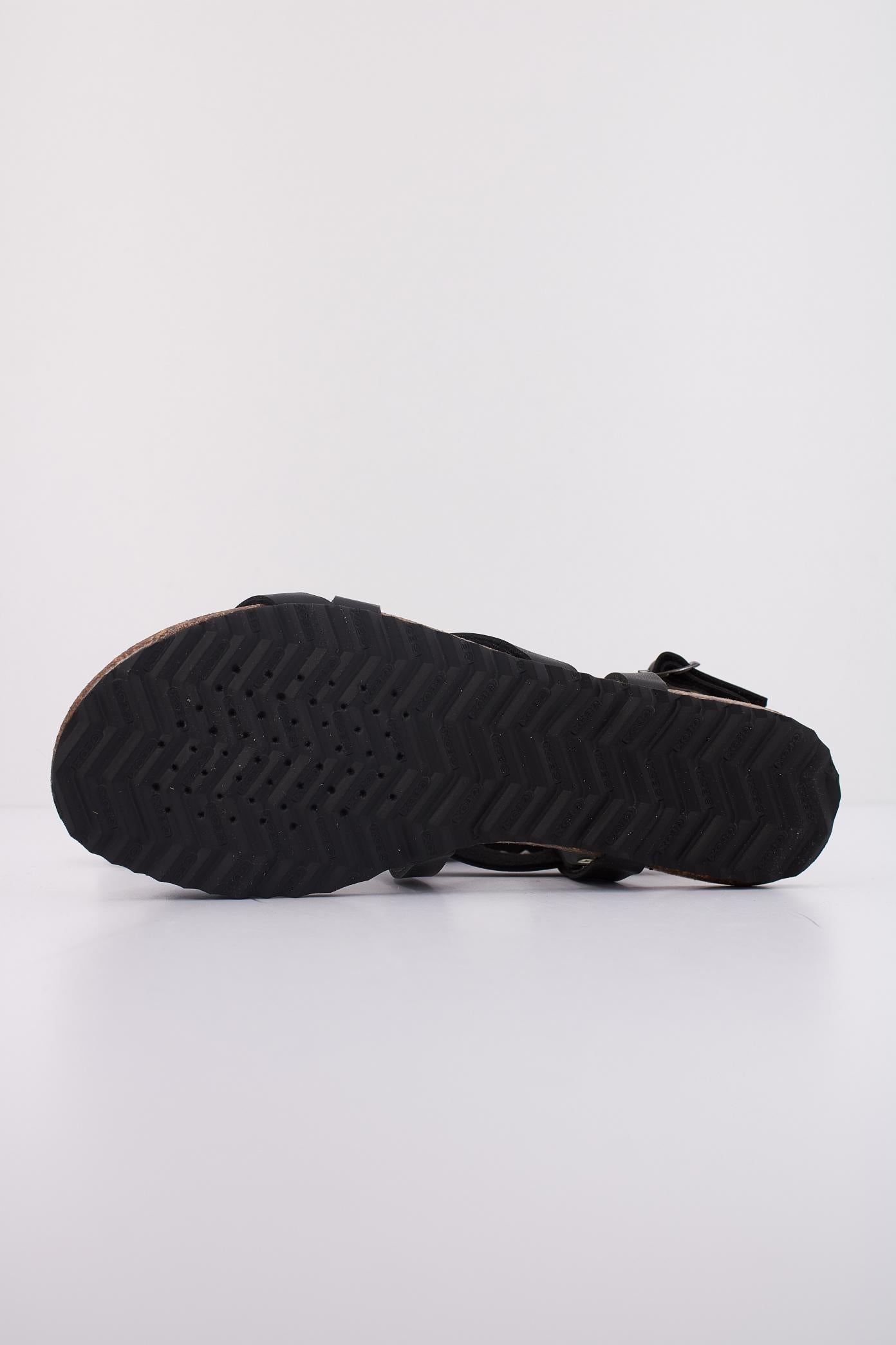 GEOX D BRIONIA LOW en color NEGRO  (5)