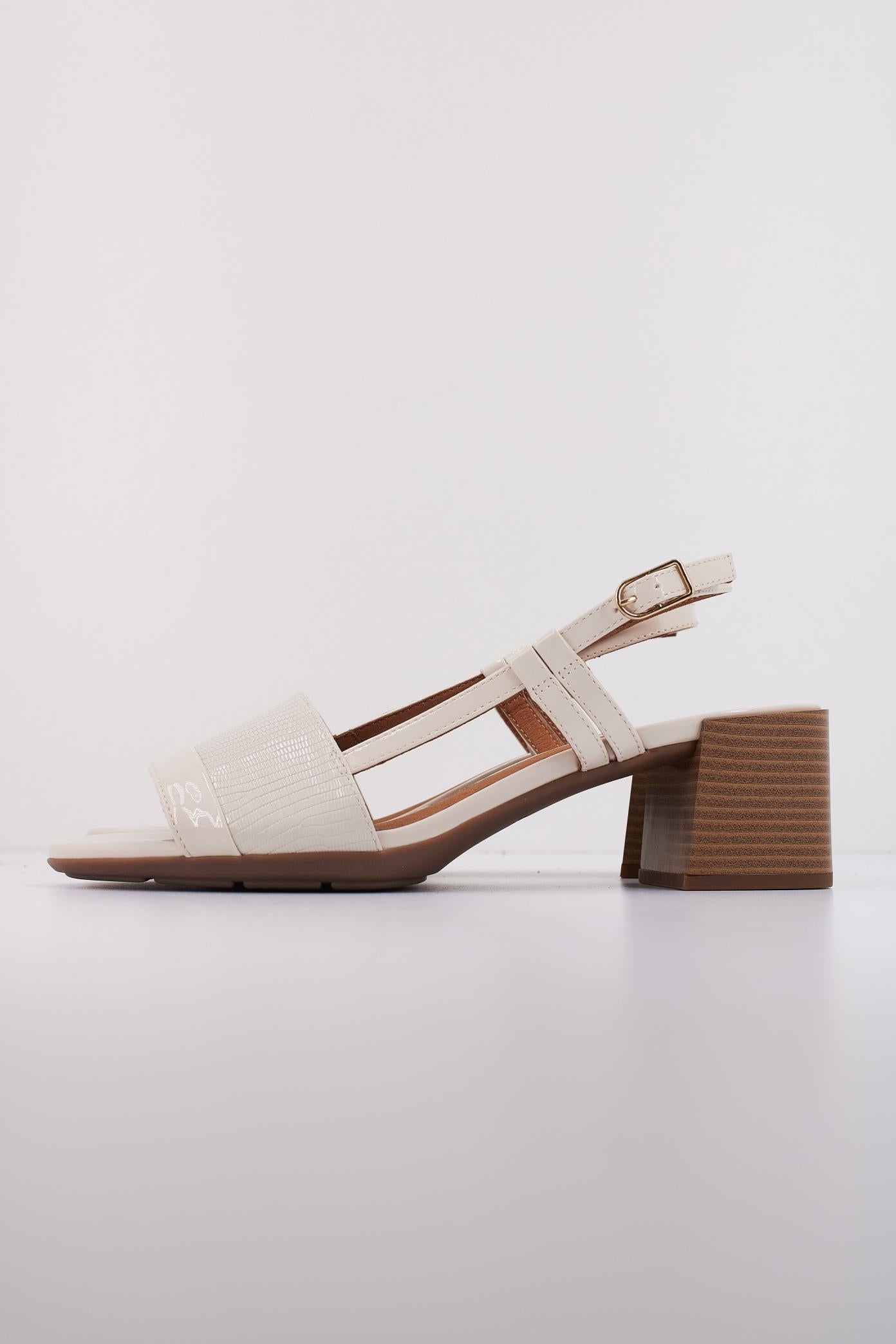 GEOX D NEW MARYKARMEN en color BEIS  (1)
