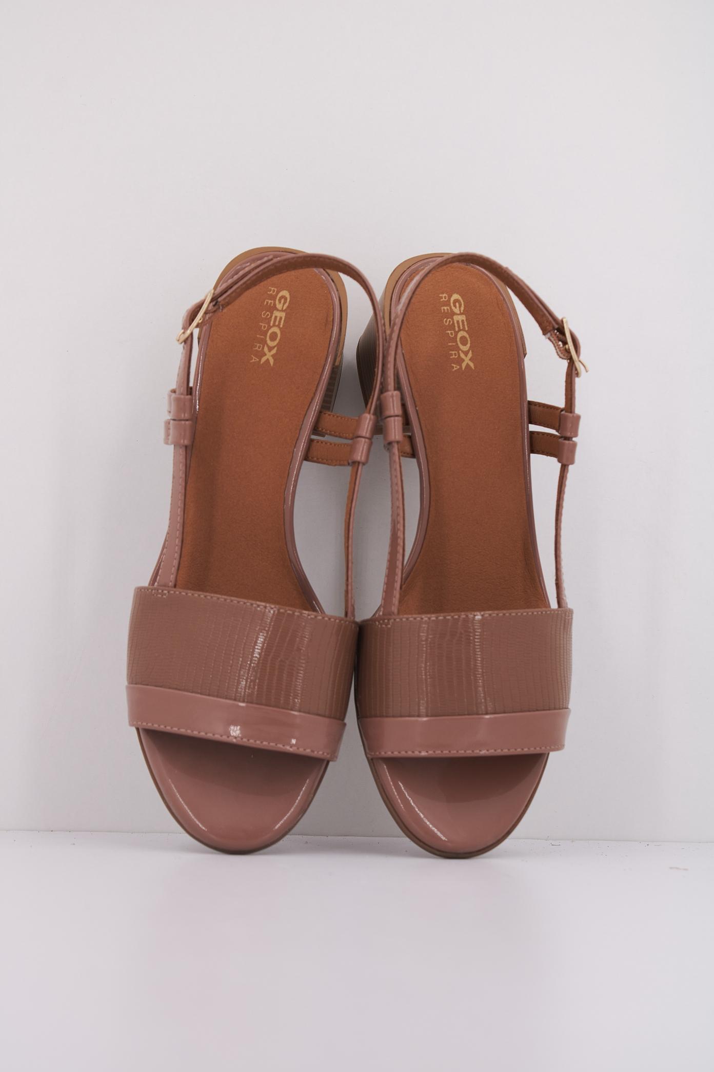 GEOX D NEW MARYKARMEN en color MARRON  (3)
