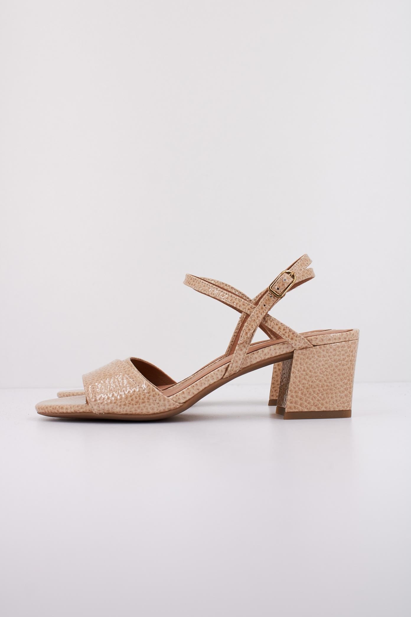 GEOX D NEW ERAKLIA  en color MARRON  (1)