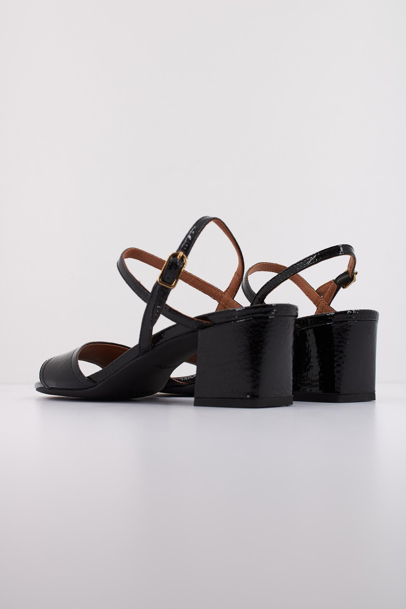 GEOX D NEW ERAKLIA  en color NEGRO  (4)
