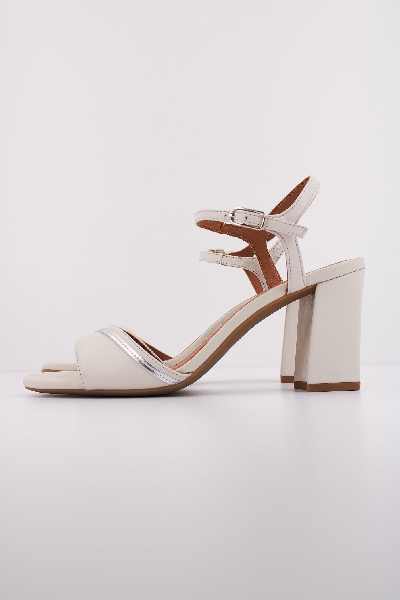 GEOX D NEW ERAKLIA  en color BLANCO  (1)