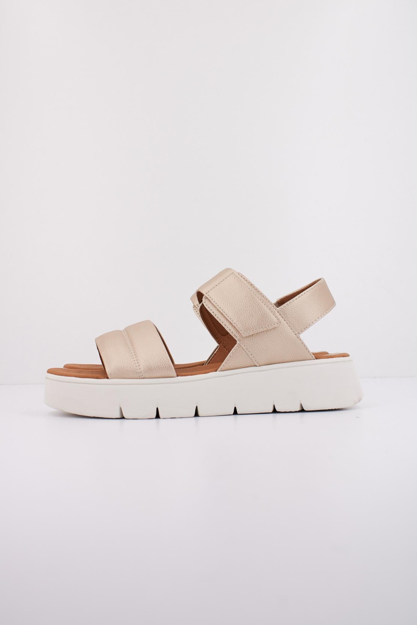 GEOX D DANDRA  en color ORO  (1)