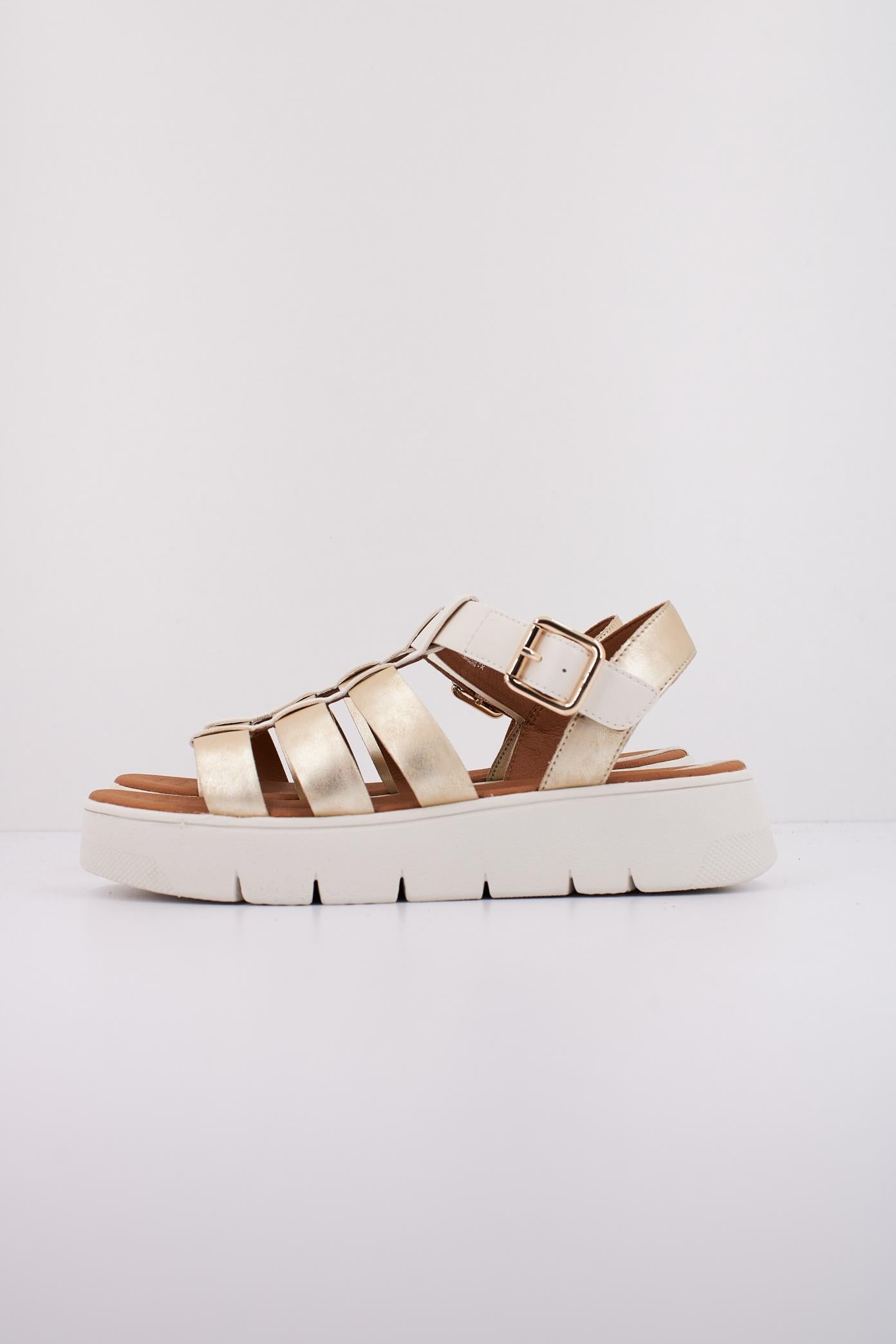 GEOX D DANDRA  en color ORO  (1)