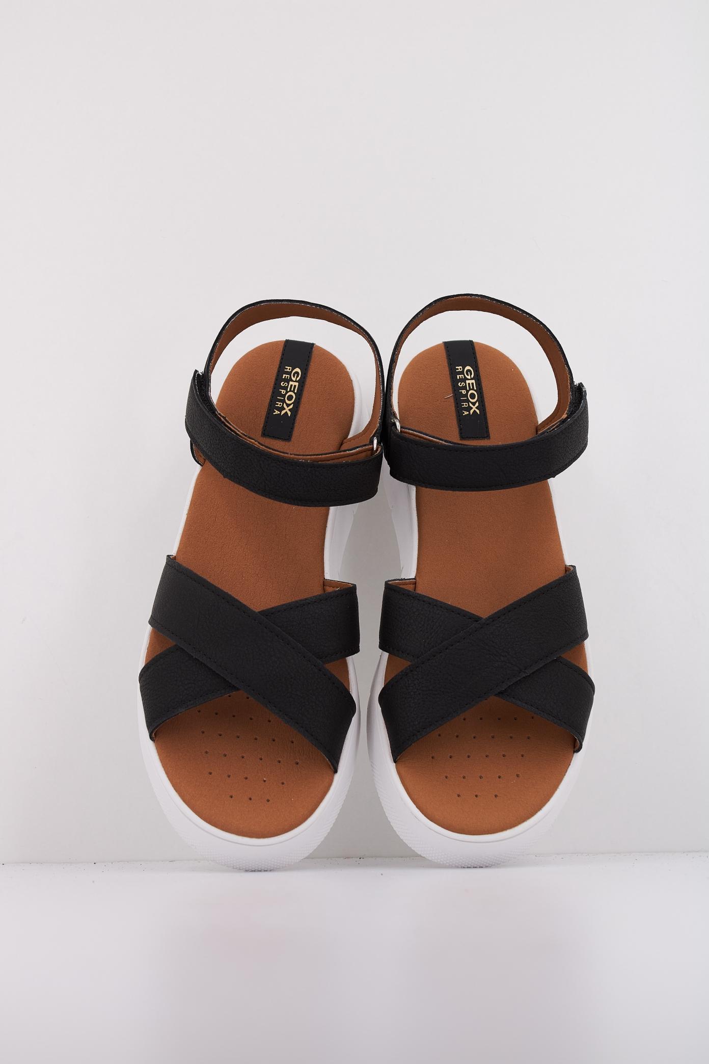 GEOX D DANDRA  en color NEGRO  (3)