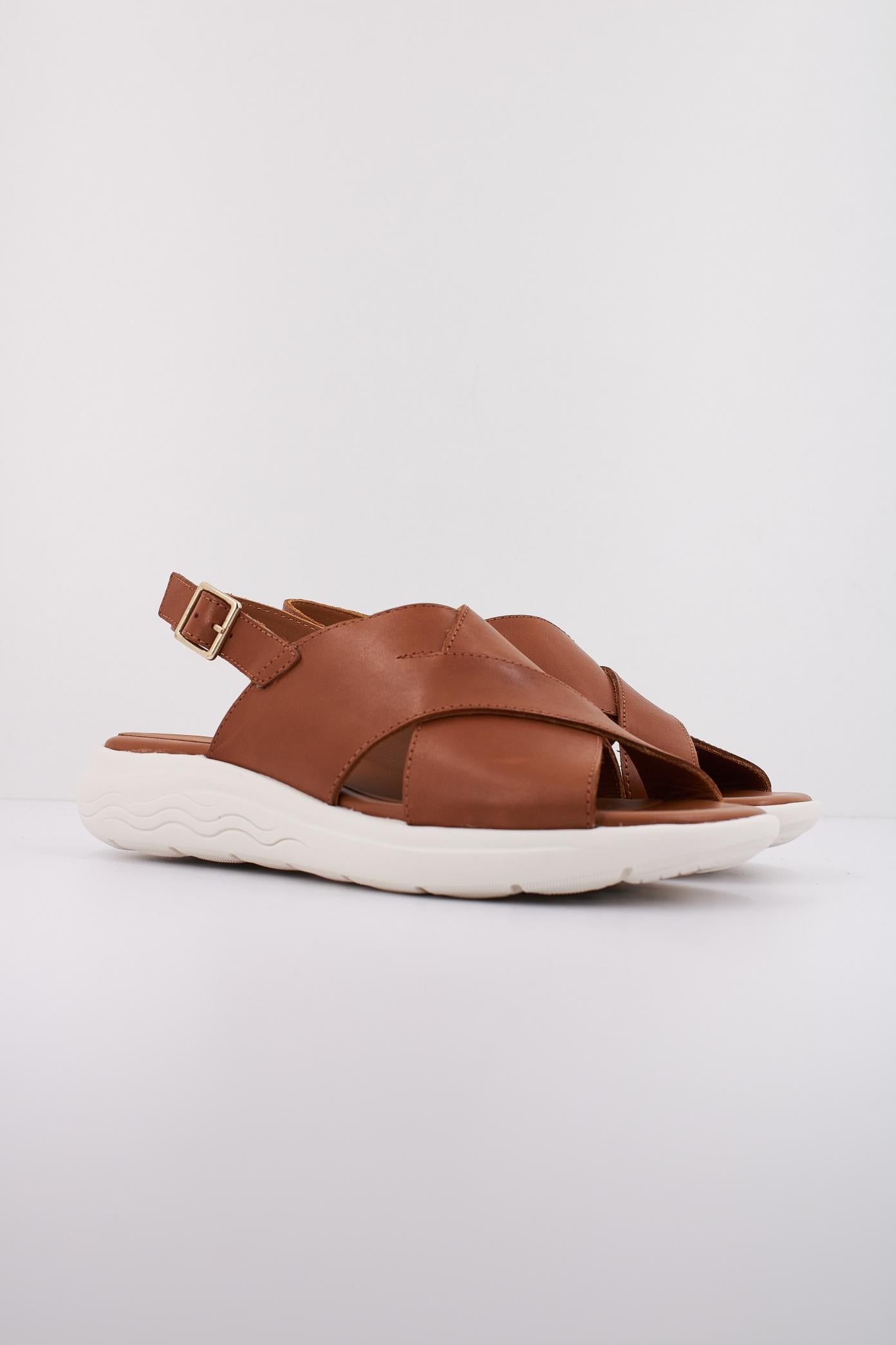 GEOX  D SPHERICA EC en color MARRON  (2)