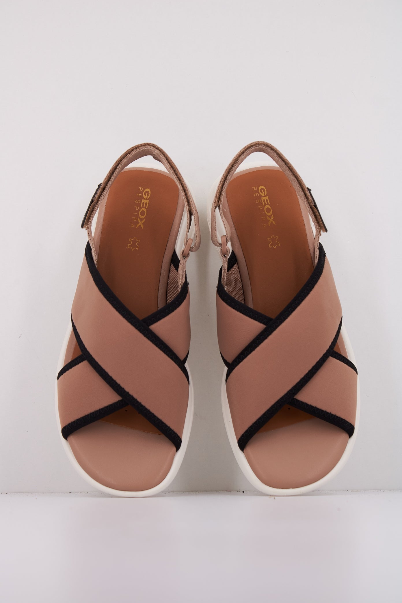 GEOX  D SPHERICA EC en color MARRON  (3)