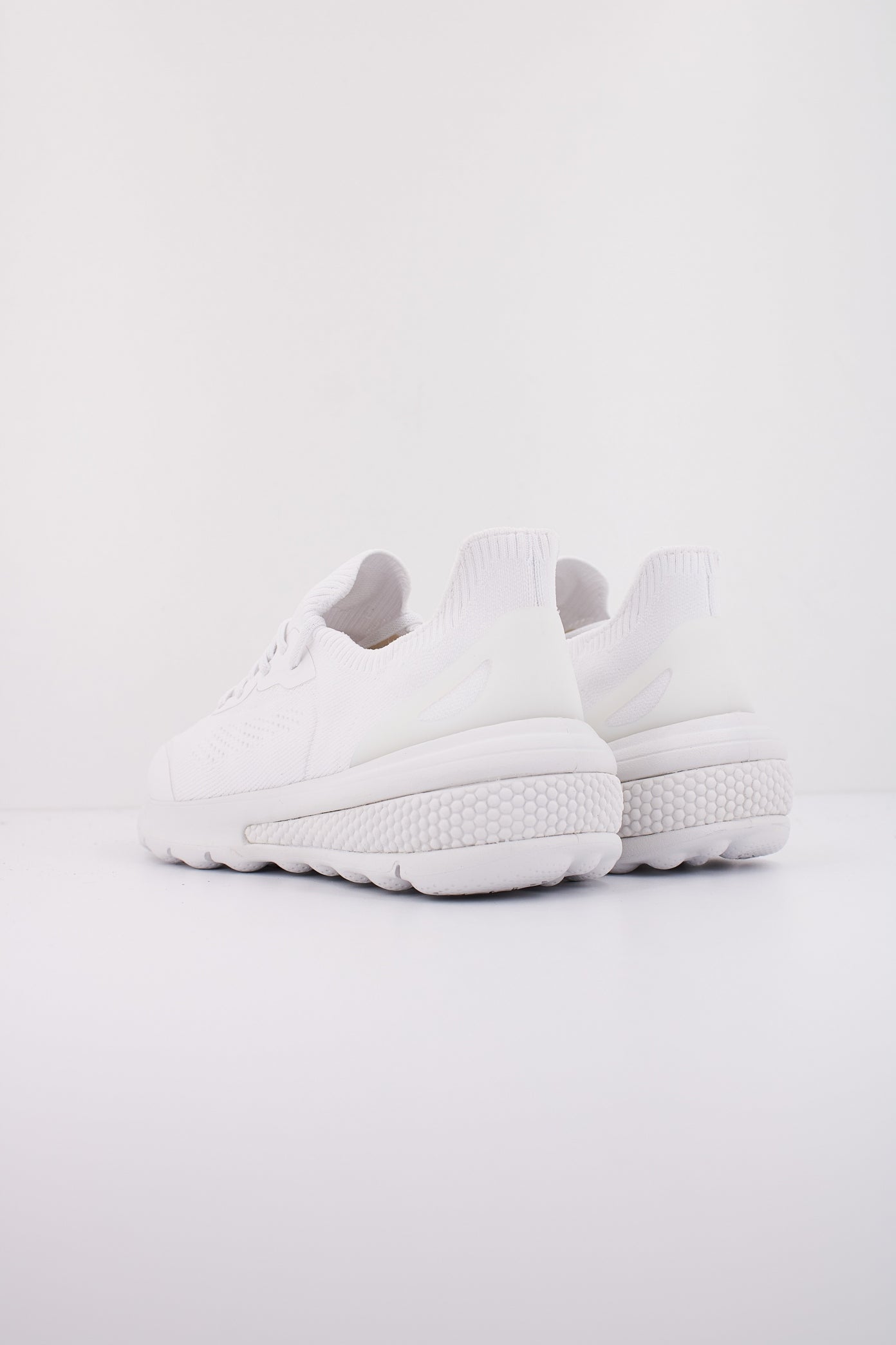 GEOX D SPHERICA ACTIF en color BLANCO  (4)
