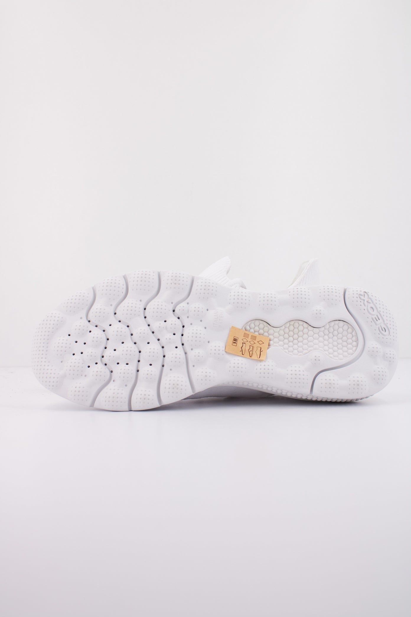 GEOX D SPHERICA ACTIF en color BLANCO  (5)