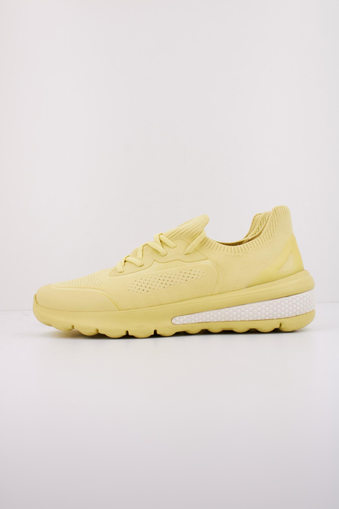 GEOX D SPHERICA ACTIF en color AMARILLO  (1)