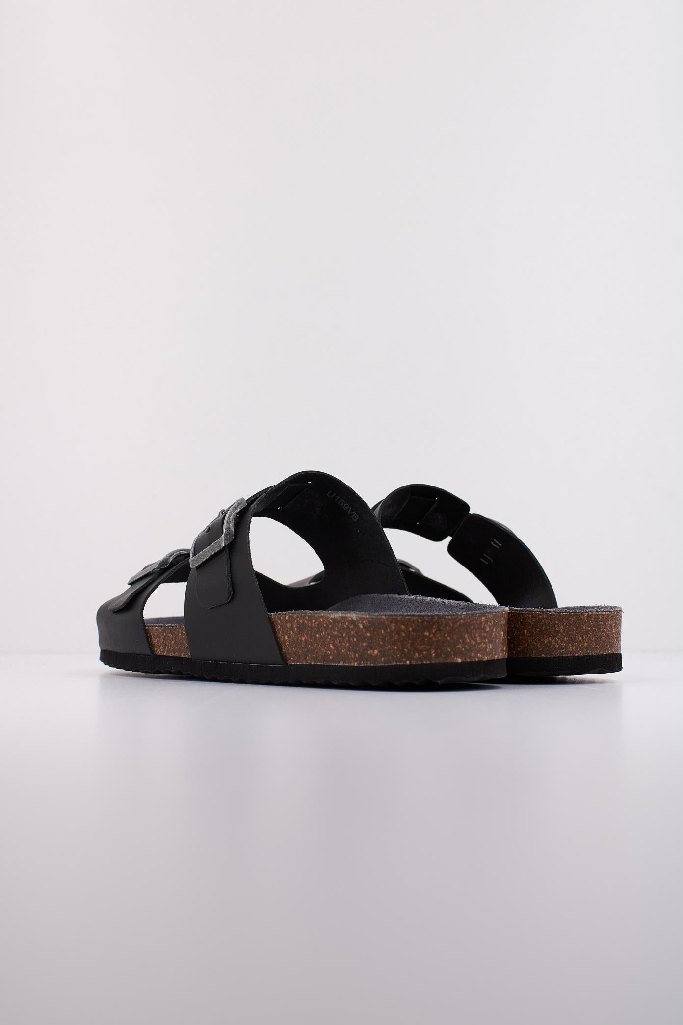 GEOX  U SANDAL GHITA en color NEGRO  (4)
