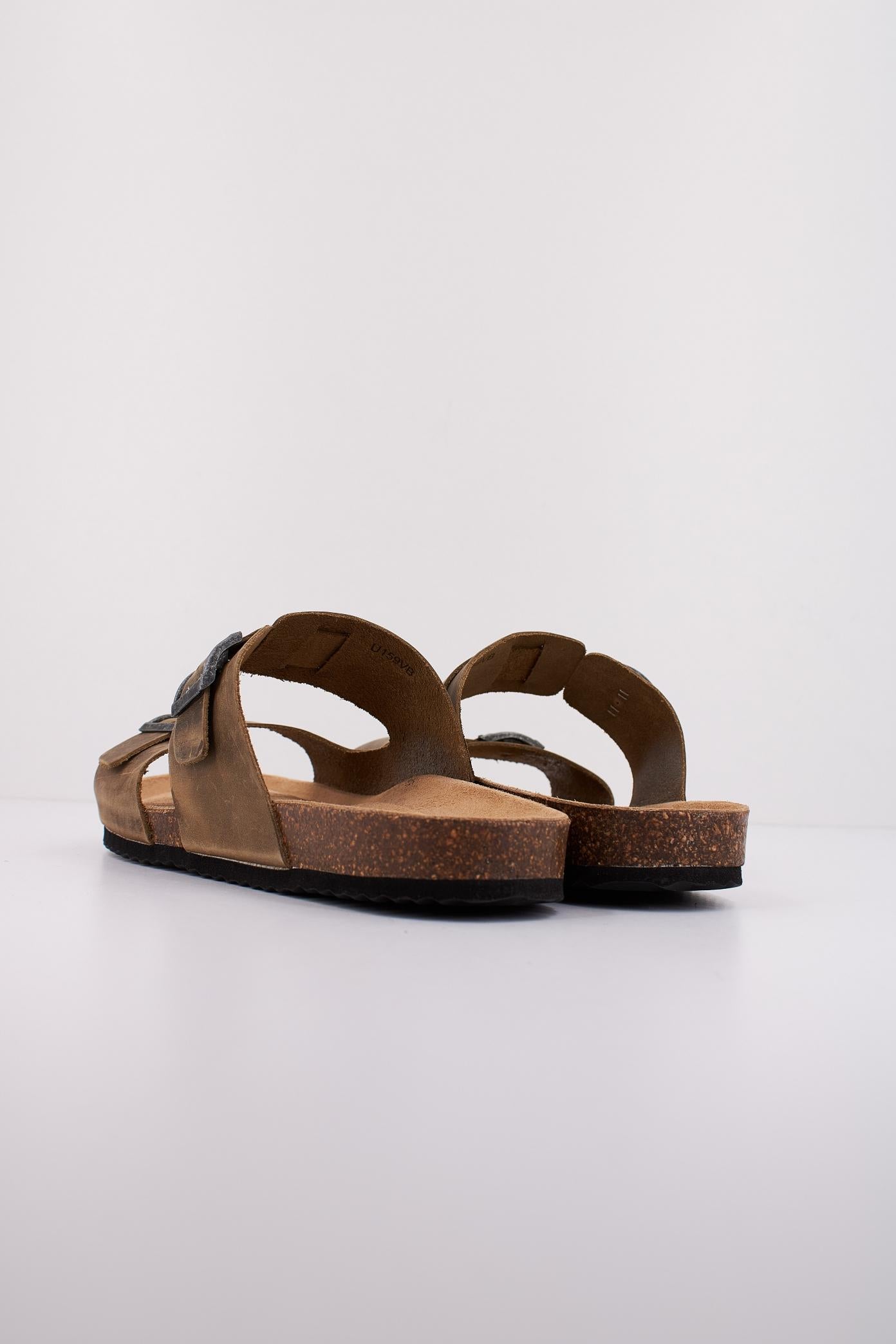GEOX U SANDAL GHITA en color VERDE  (4)