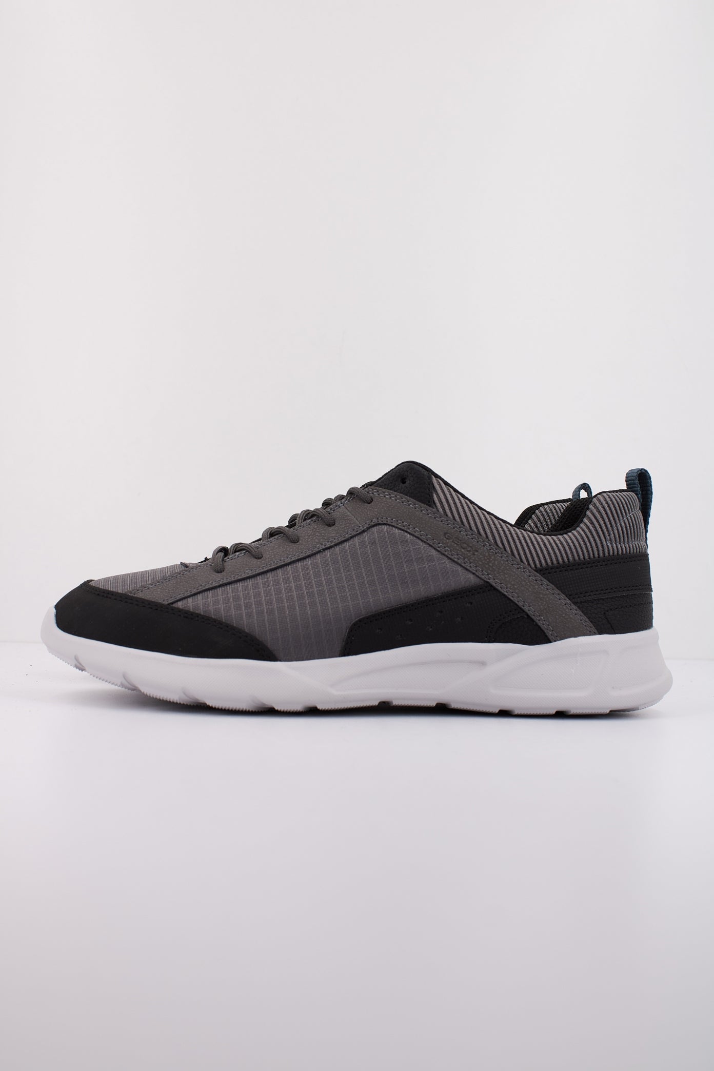 GEOX U SANZIO en color GRIS  (1)