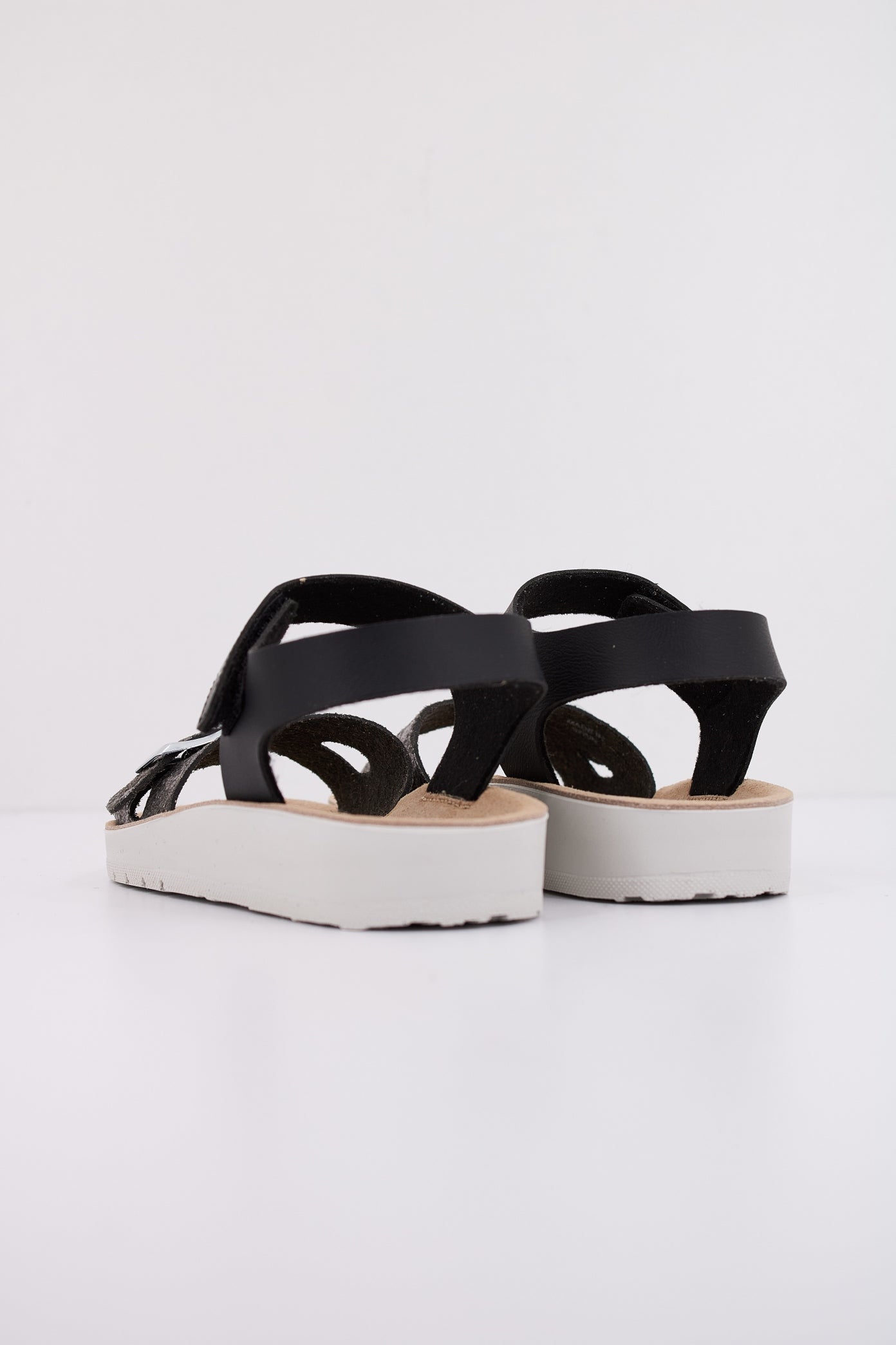 GEOX J SANDAL COSTAREI GI en color NEGRO  (4)