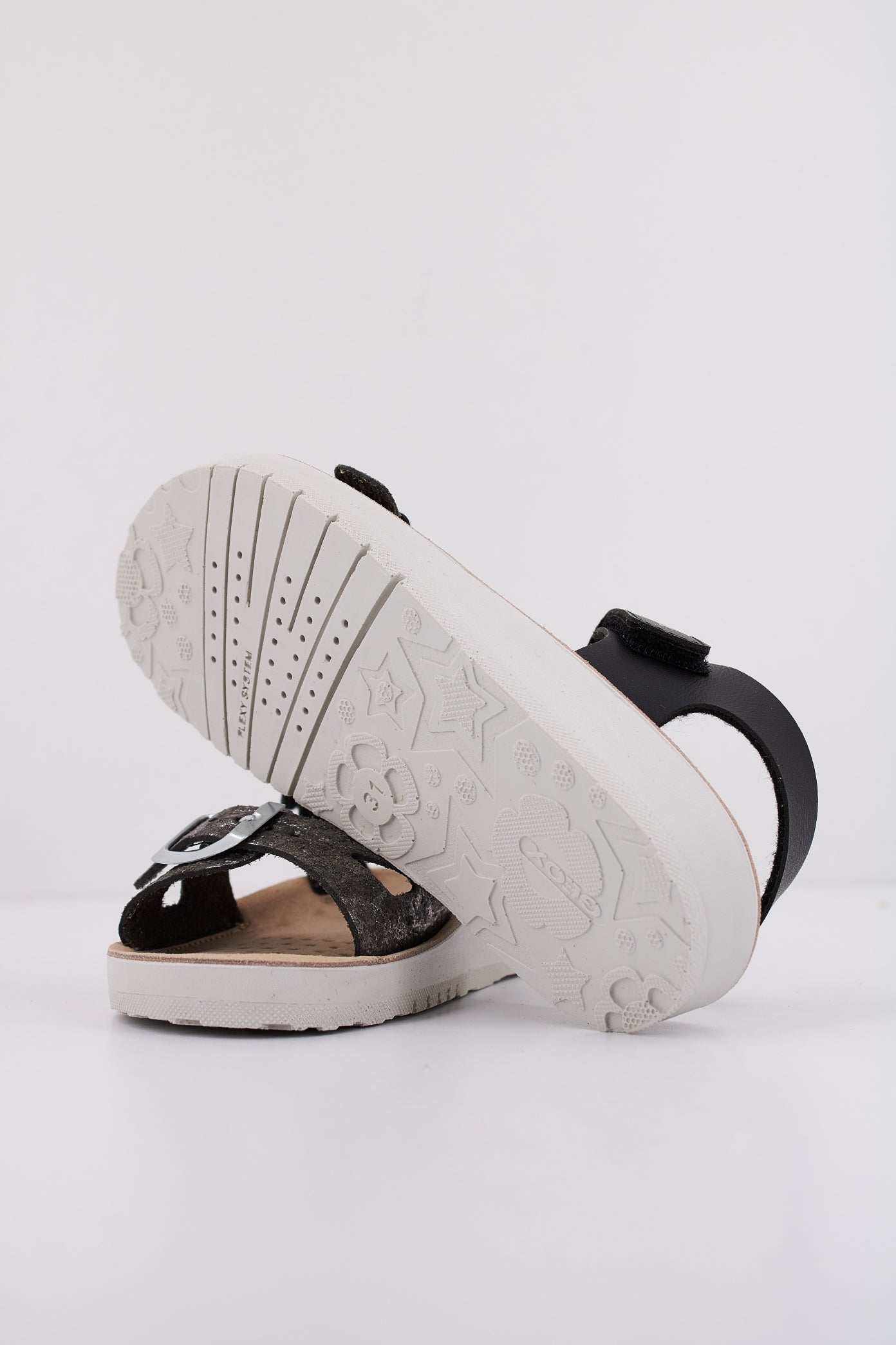 GEOX J SANDAL COSTAREI GI en color NEGRO  (5)