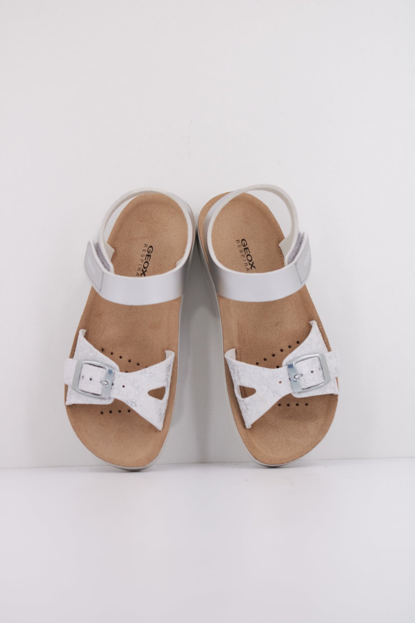 GEOX J SANDAL COSTAREI GI en color PLATA  (3)