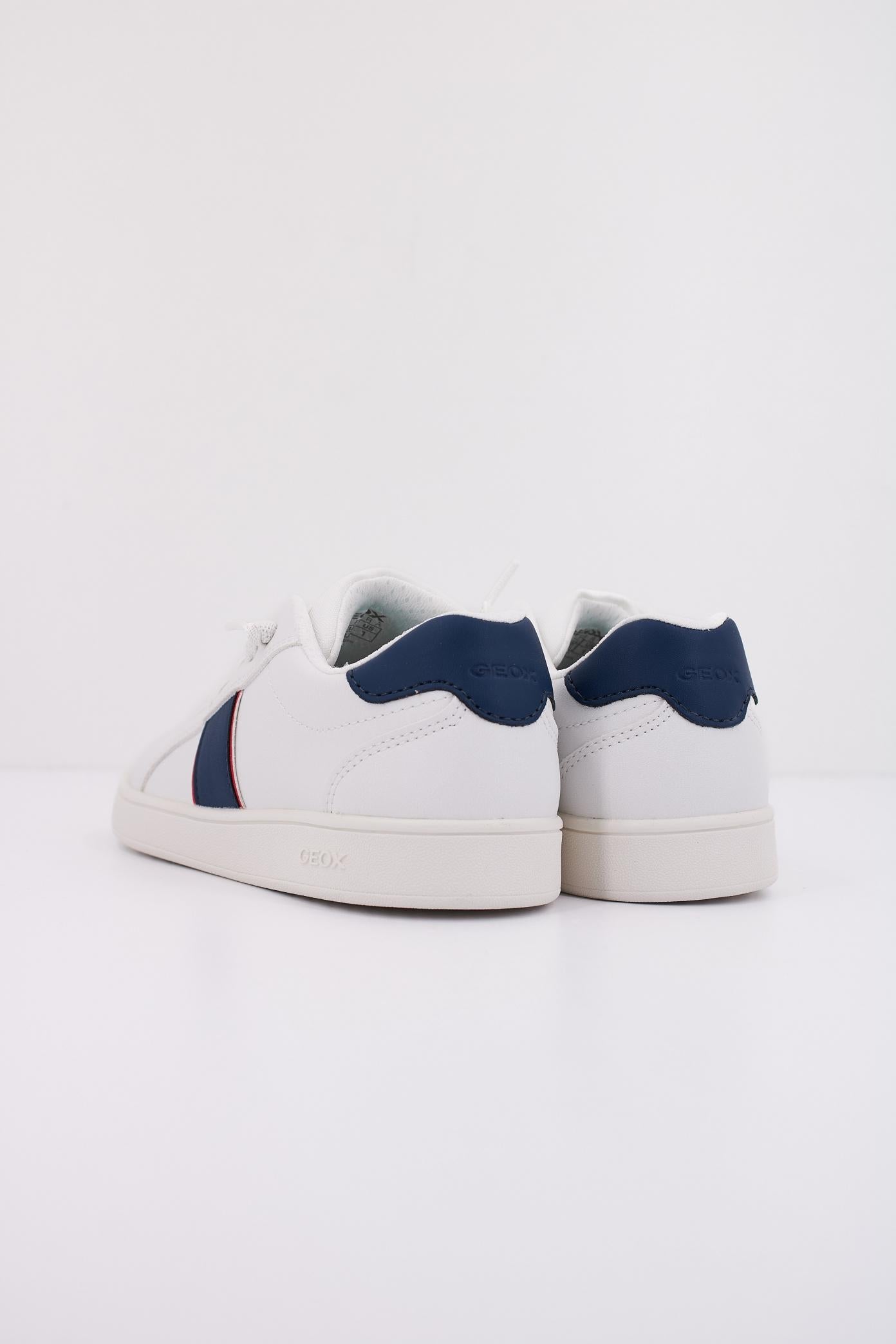 GEOX J ECLYPER BOY en color BLANCO  (4)