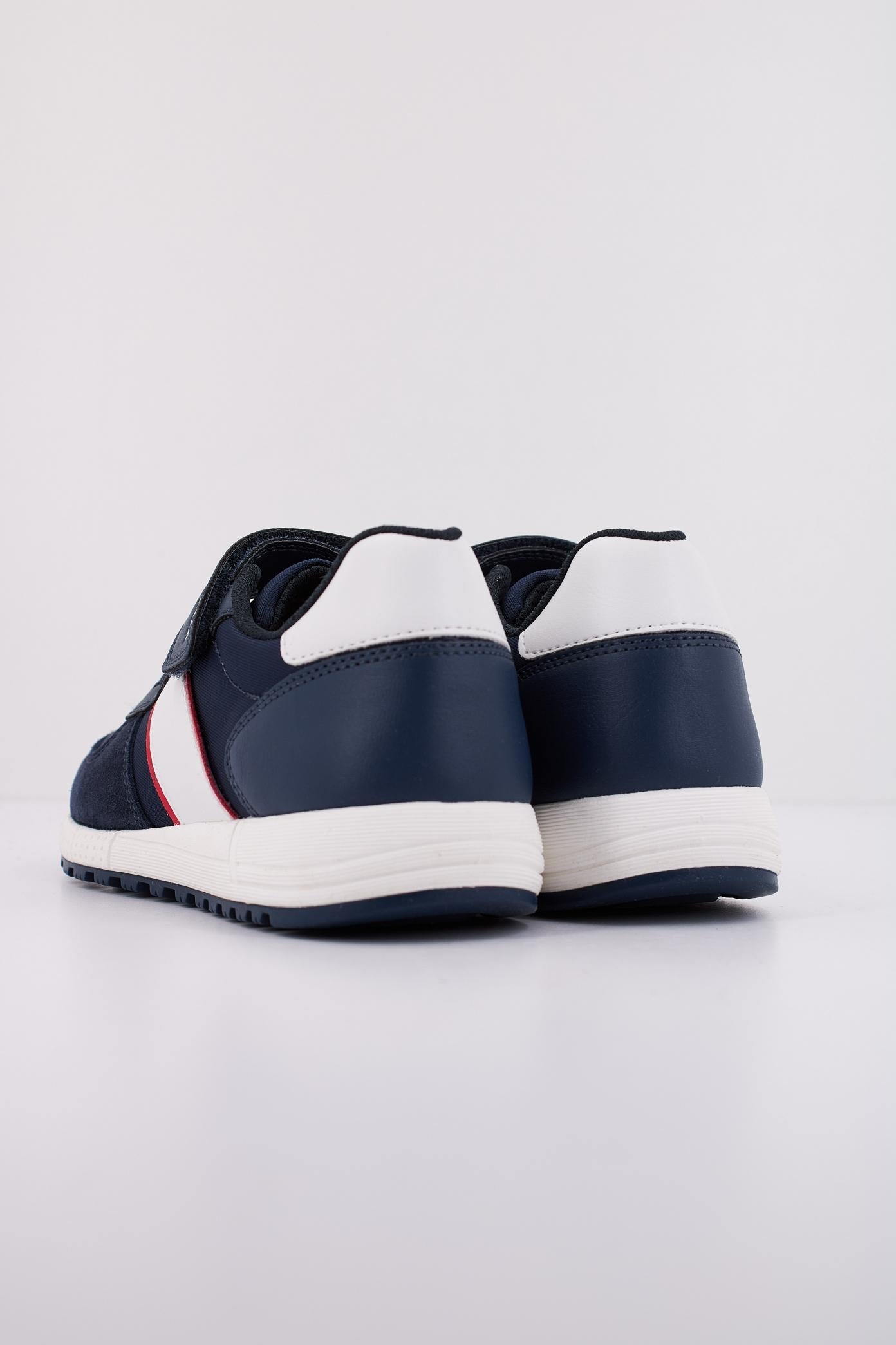 GEOX J ALBEN BOY en color AZUL  (4)