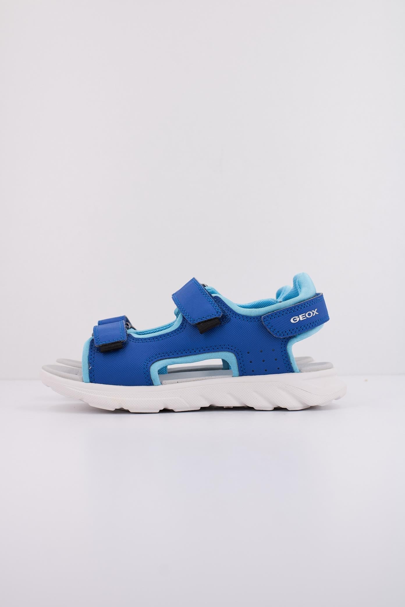 GEOX J SANDAL AIRADYUM BO en color AZUL  (1)