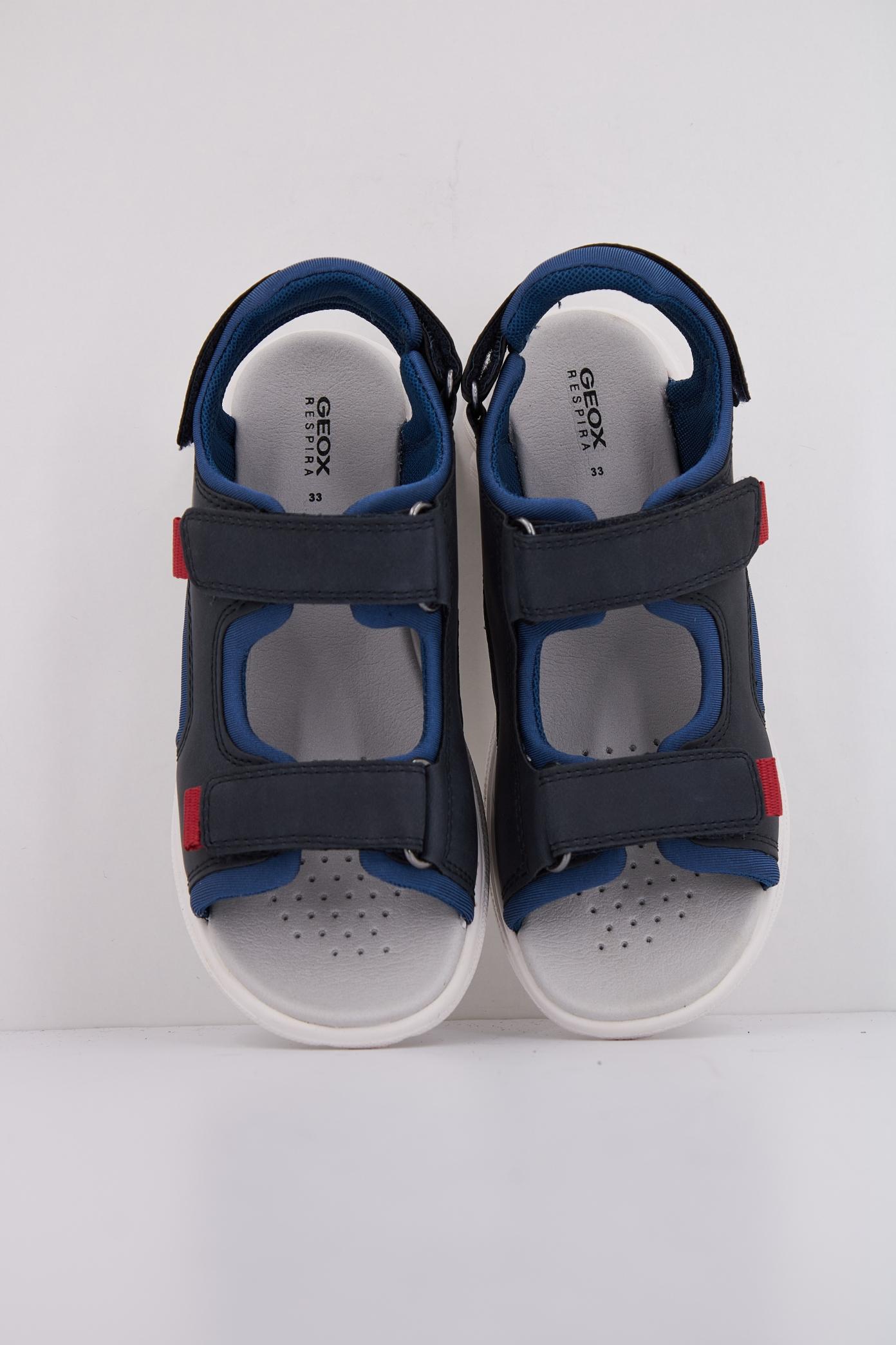 GEOX J SANDAL AIRADYUM BO en color AZUL  (3)