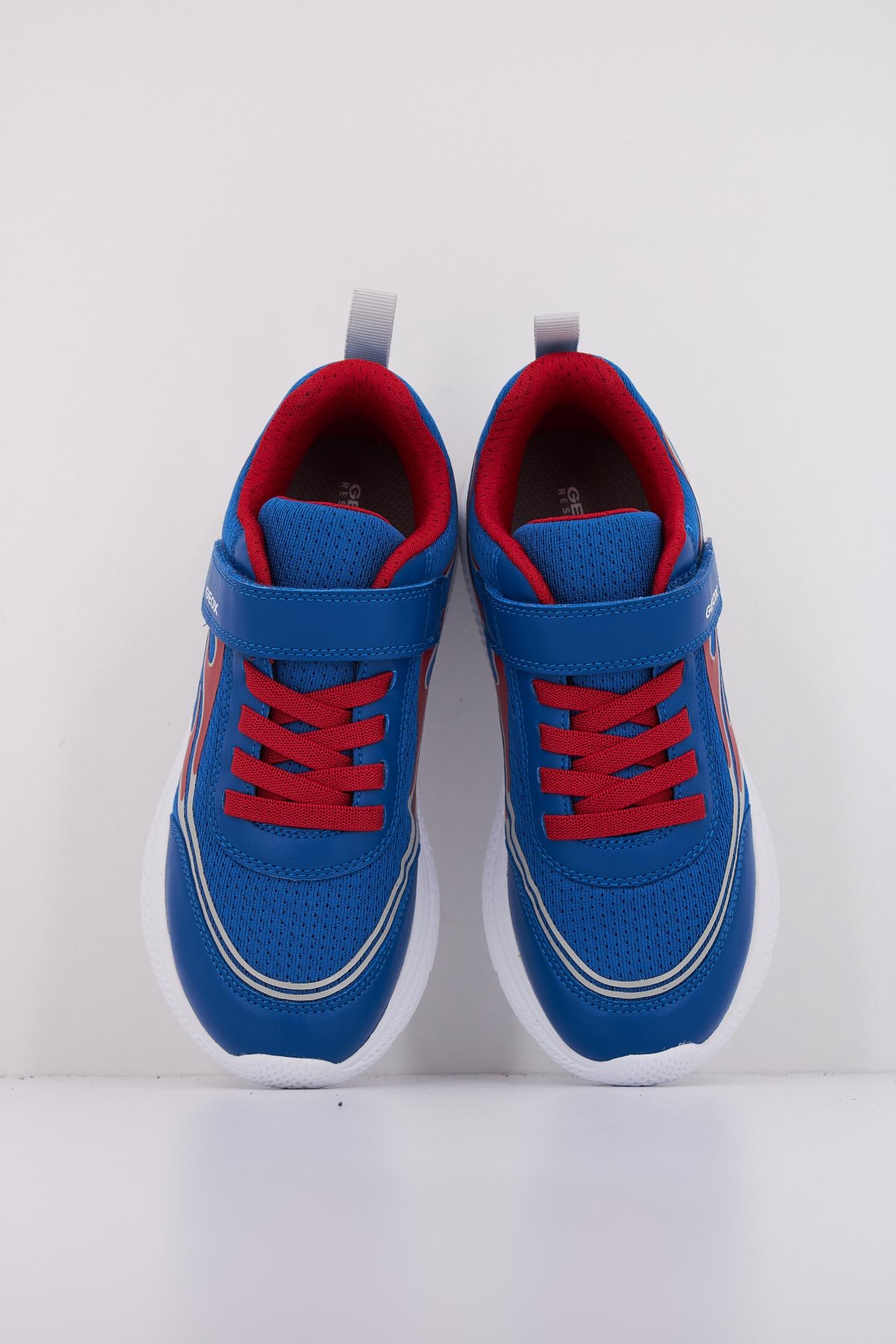 GEOX J SPRINTYE BOY en color AZUL  (3)