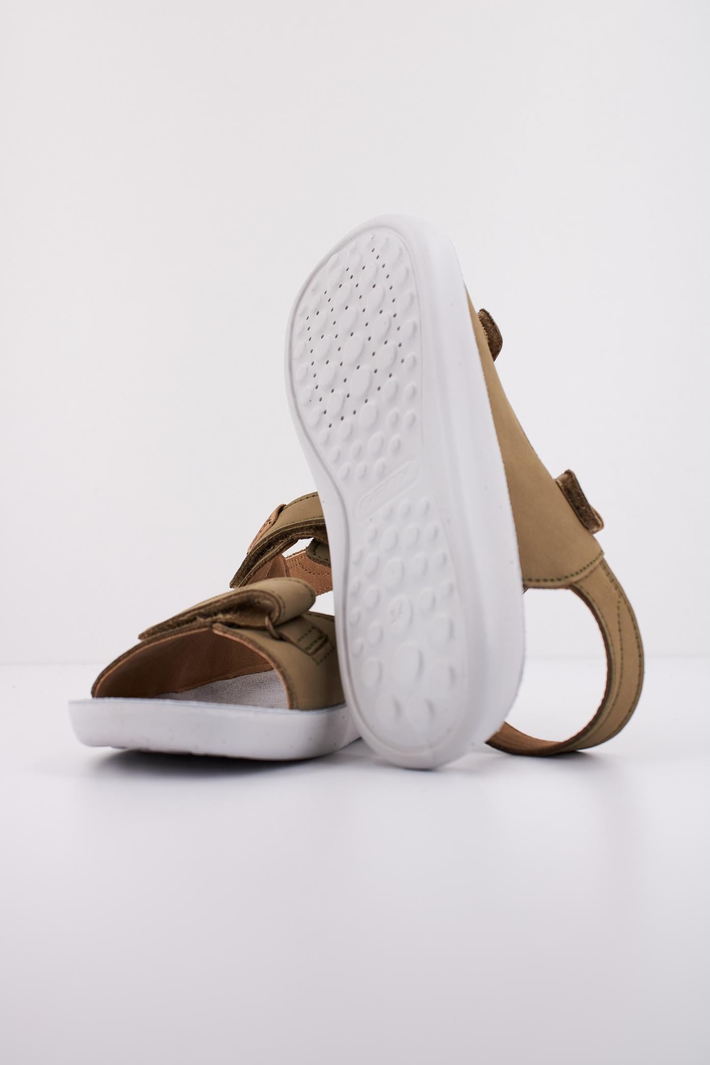 GEOX J SANDAL LIGHTFLOPPY en color VERDE  (5)